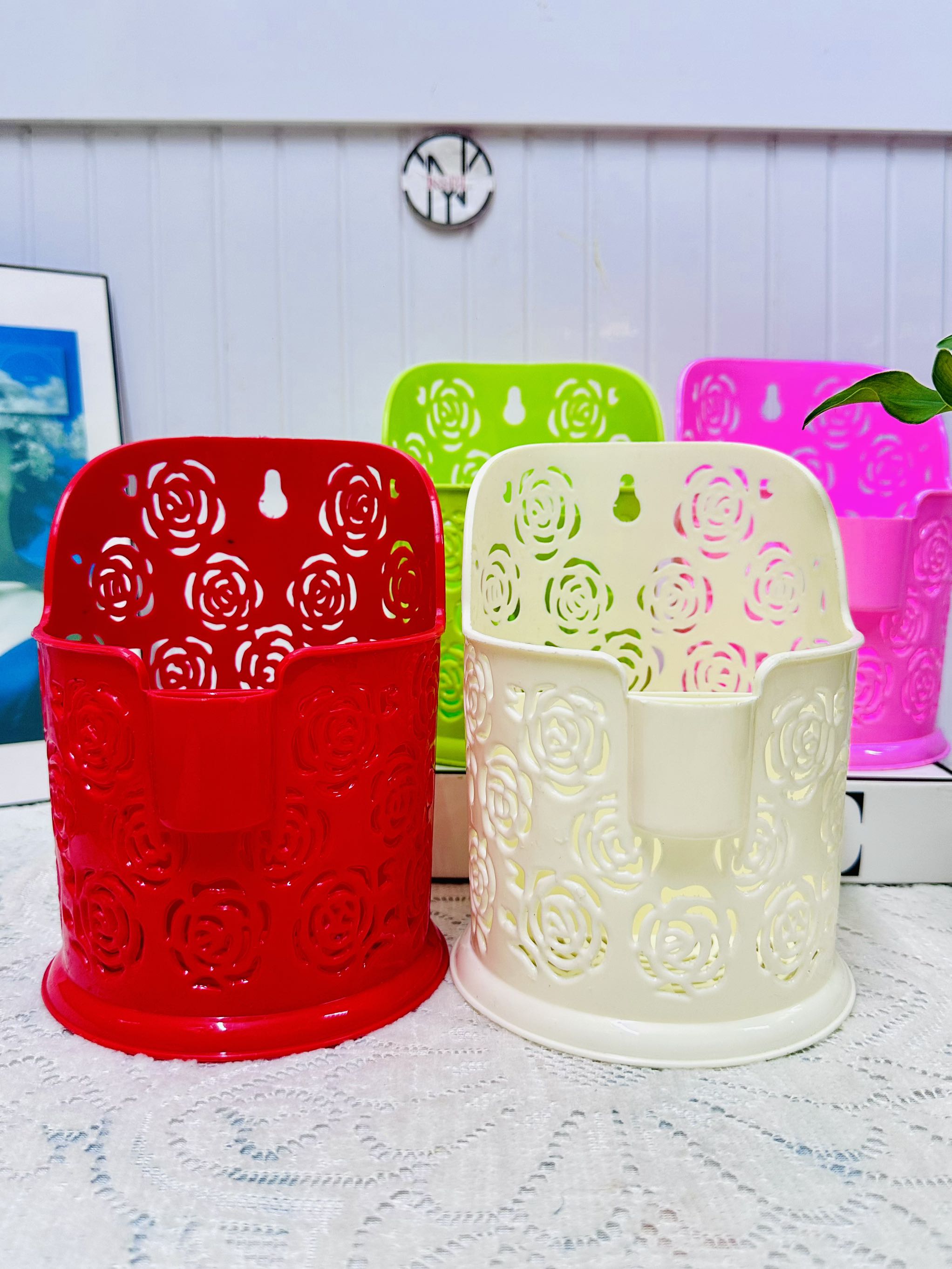 ỐNG ĐỰNG MUỖNG ĐŨA HOA HỒNG (1)