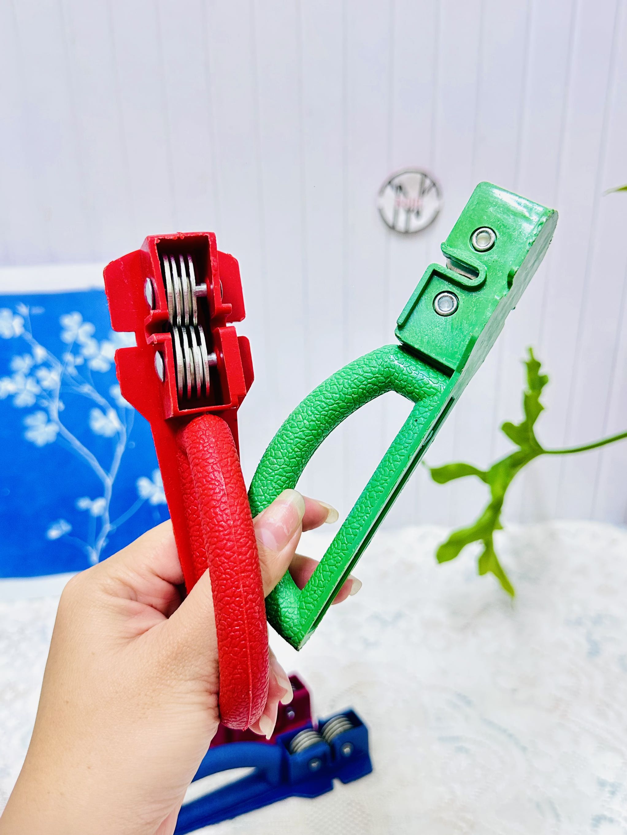 ĐÁ MÀI DAO KÉO CÓ CÁN CẦM (1)