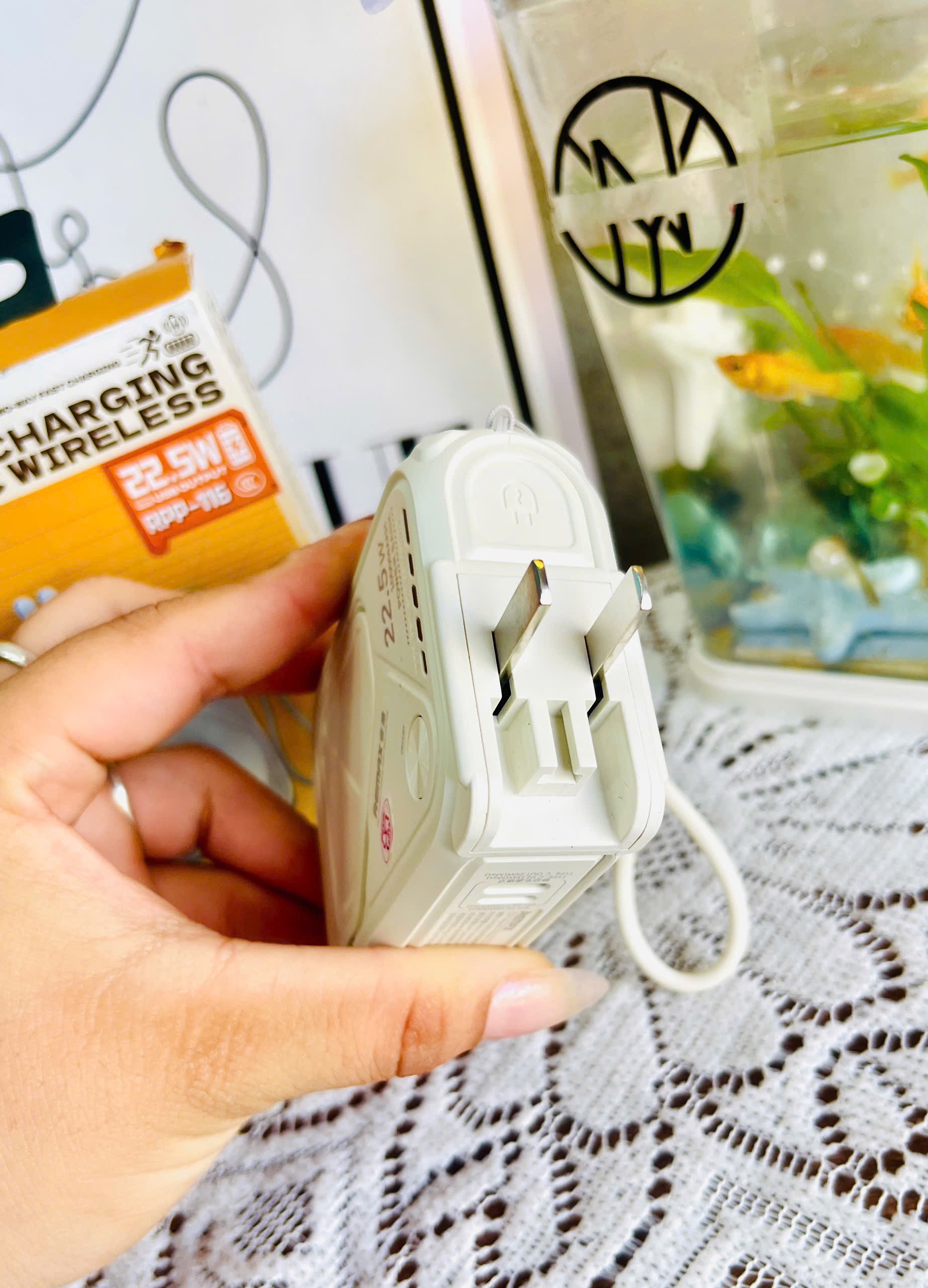 PIN SẠC NHANH KHÔNG DÂY 22.5W REMAX RPP-116 10.000MAH DỰ PHÒNG PD 22.5W QC3.0 CHÍNH HÃNG LOẠI 1 (40)