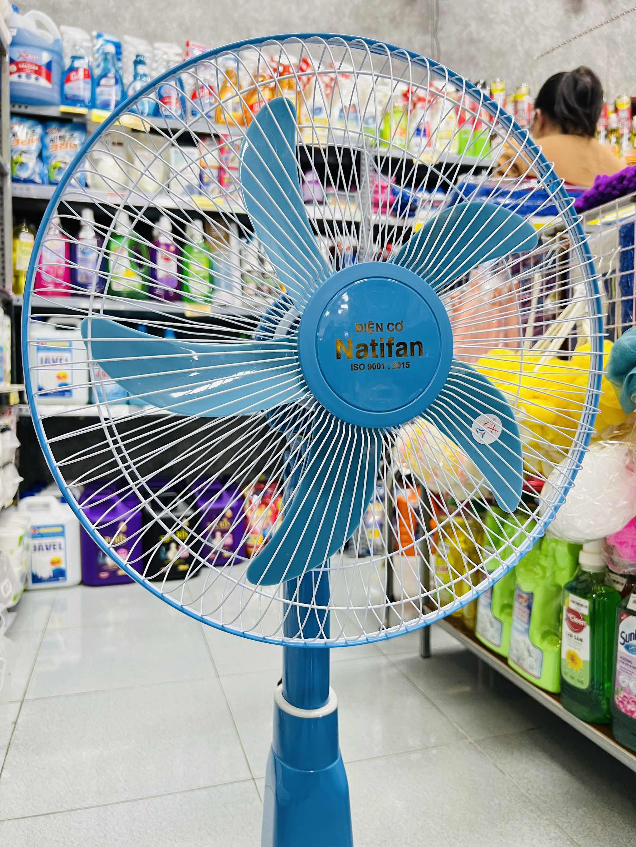 Quạt Đứng Lỡ Lớn Natifan B402 Xịn Bảo Hành 6Th (18) '