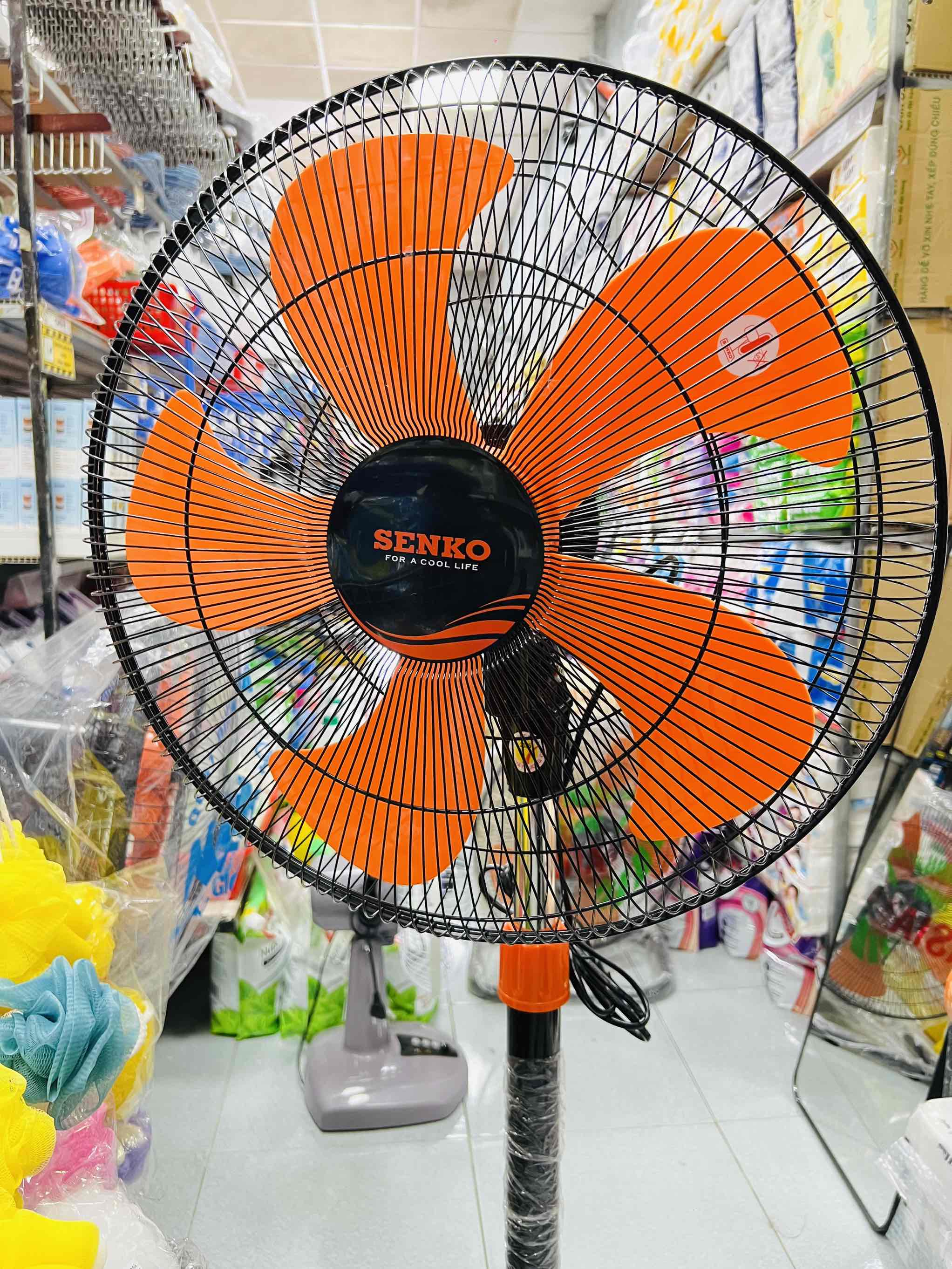 QUẠT CÔNG NGHIỆP ĐỨNG SENKO 5 CÁNH 65W BẢO HÀNH 2 NĂM SIZE 43cm Mã 1807 (30) '