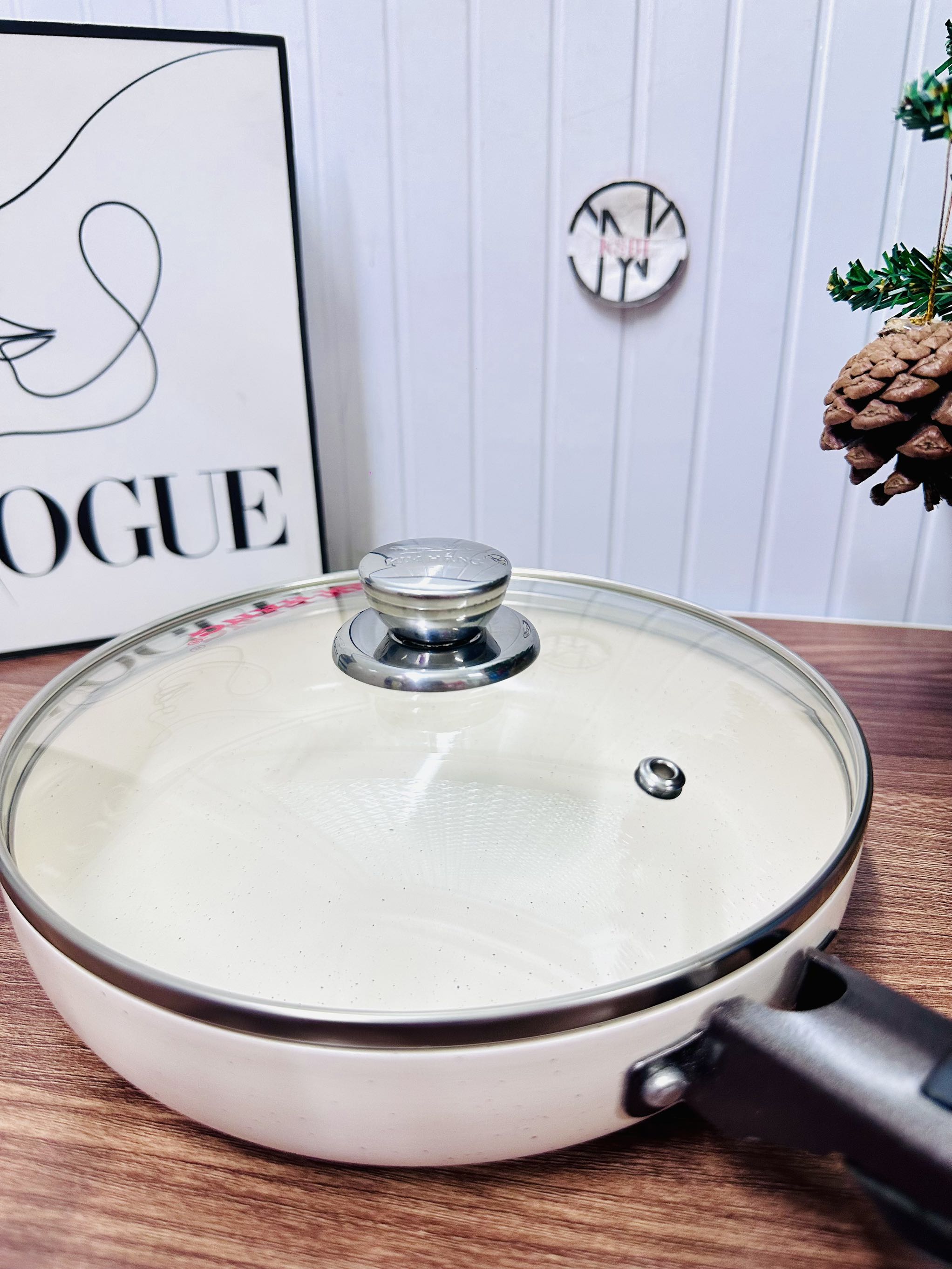 CHẢO CHỐNG DÍNH CERAMIC KIM HẰNG KÈM NẮP CHÍNH HÃNG 20CM (15)