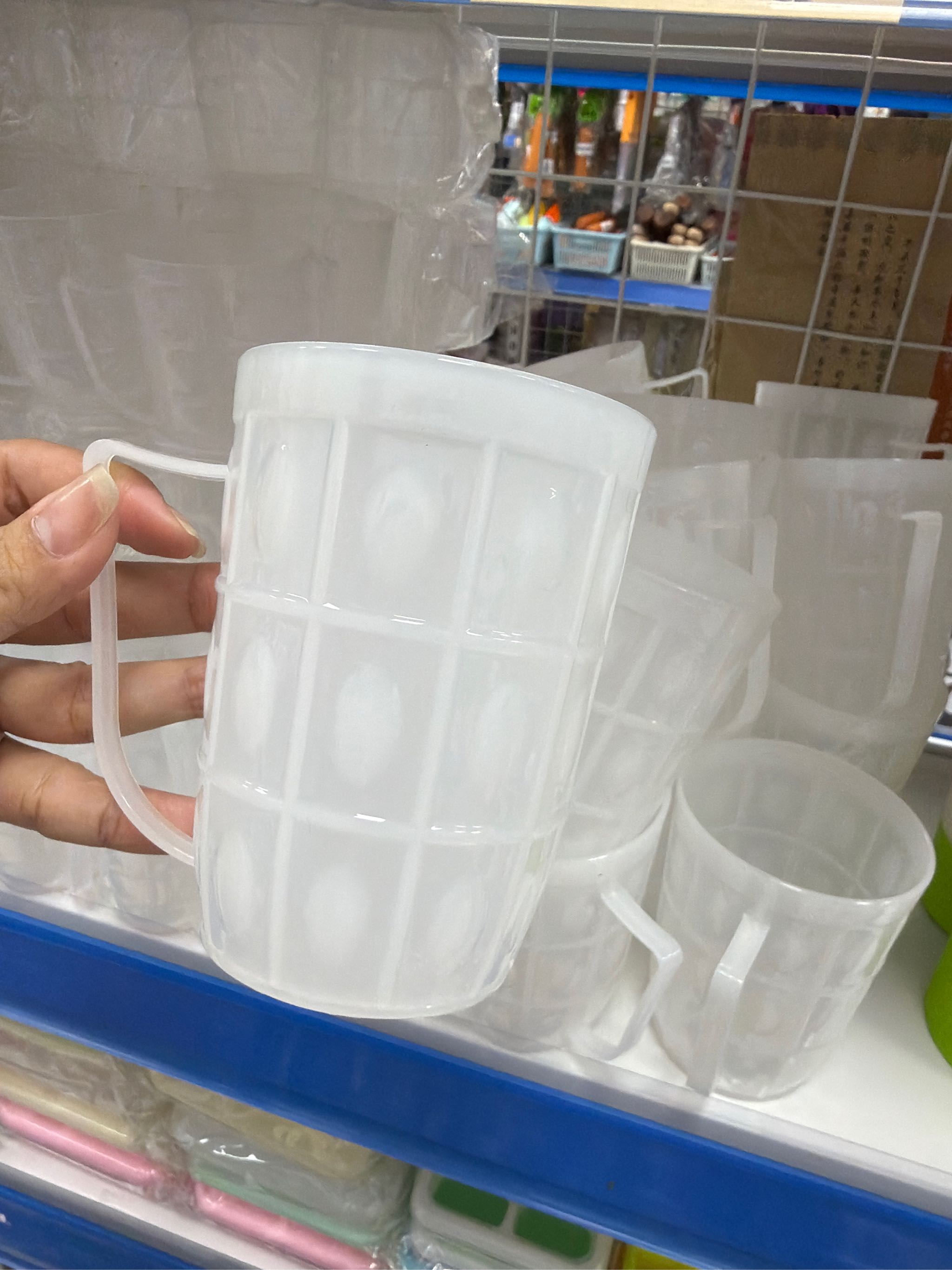 CA LY NHỰA TRẮNG UỐNG BIA, NƯỚC, PQ LỚN