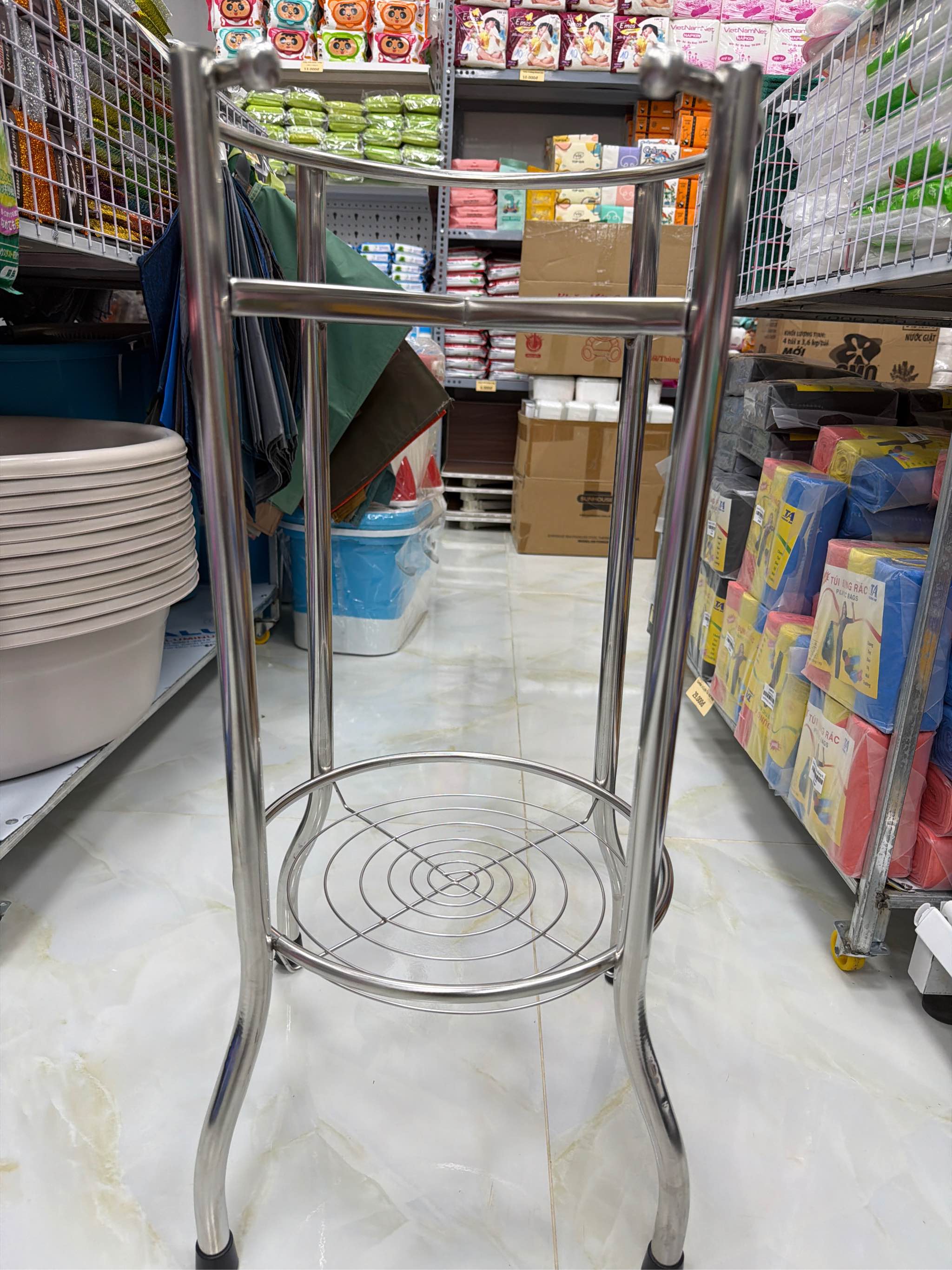 ￼CHÂN ĐỂ BÌNH NƯỚC INOX LOẠI DÀY (5)