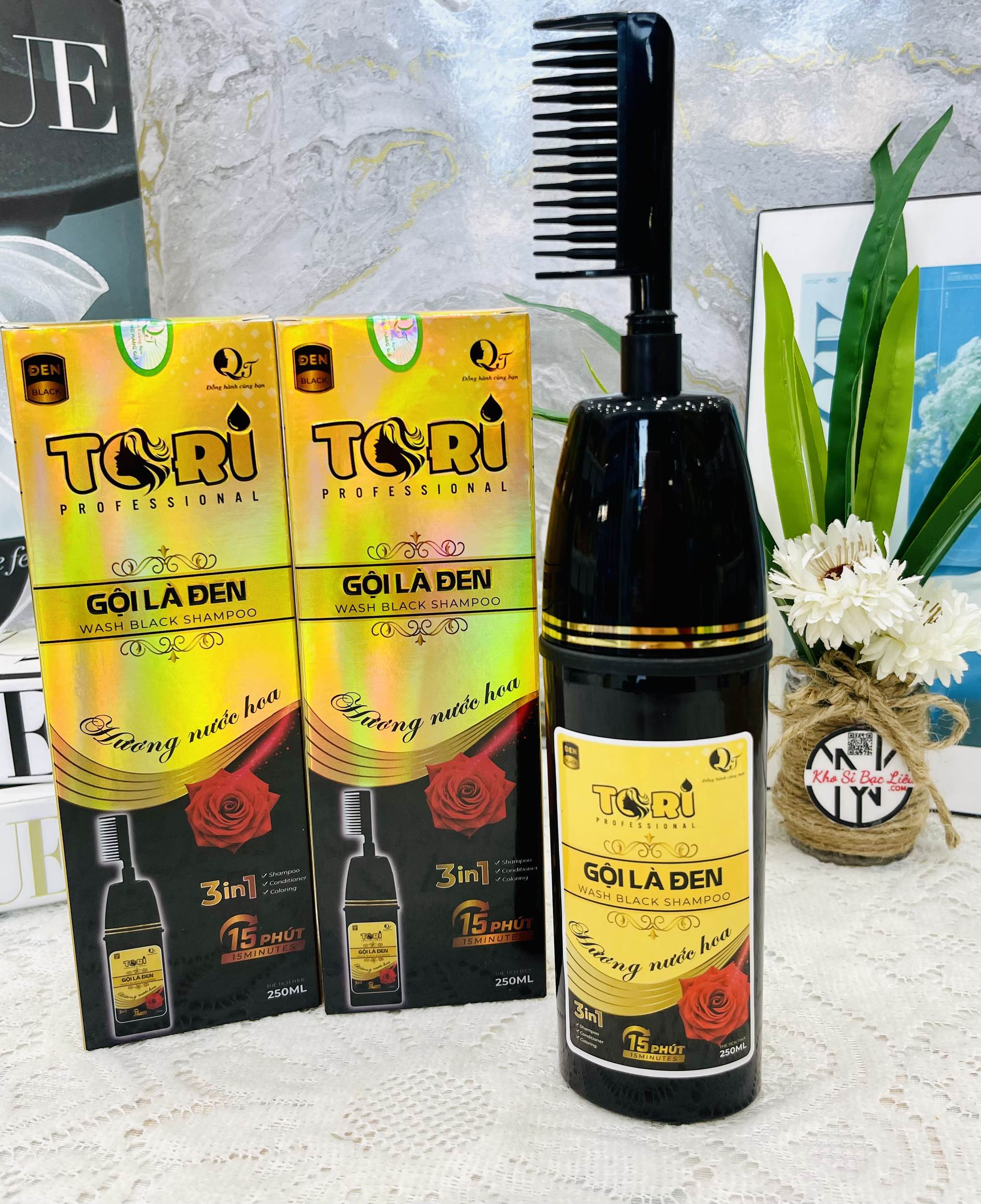 CHAI GỘI LÀ ĐEN TÓC HƯƠNG NƯỚC HOA CÓ LƯỢC CTY TORI 250ml