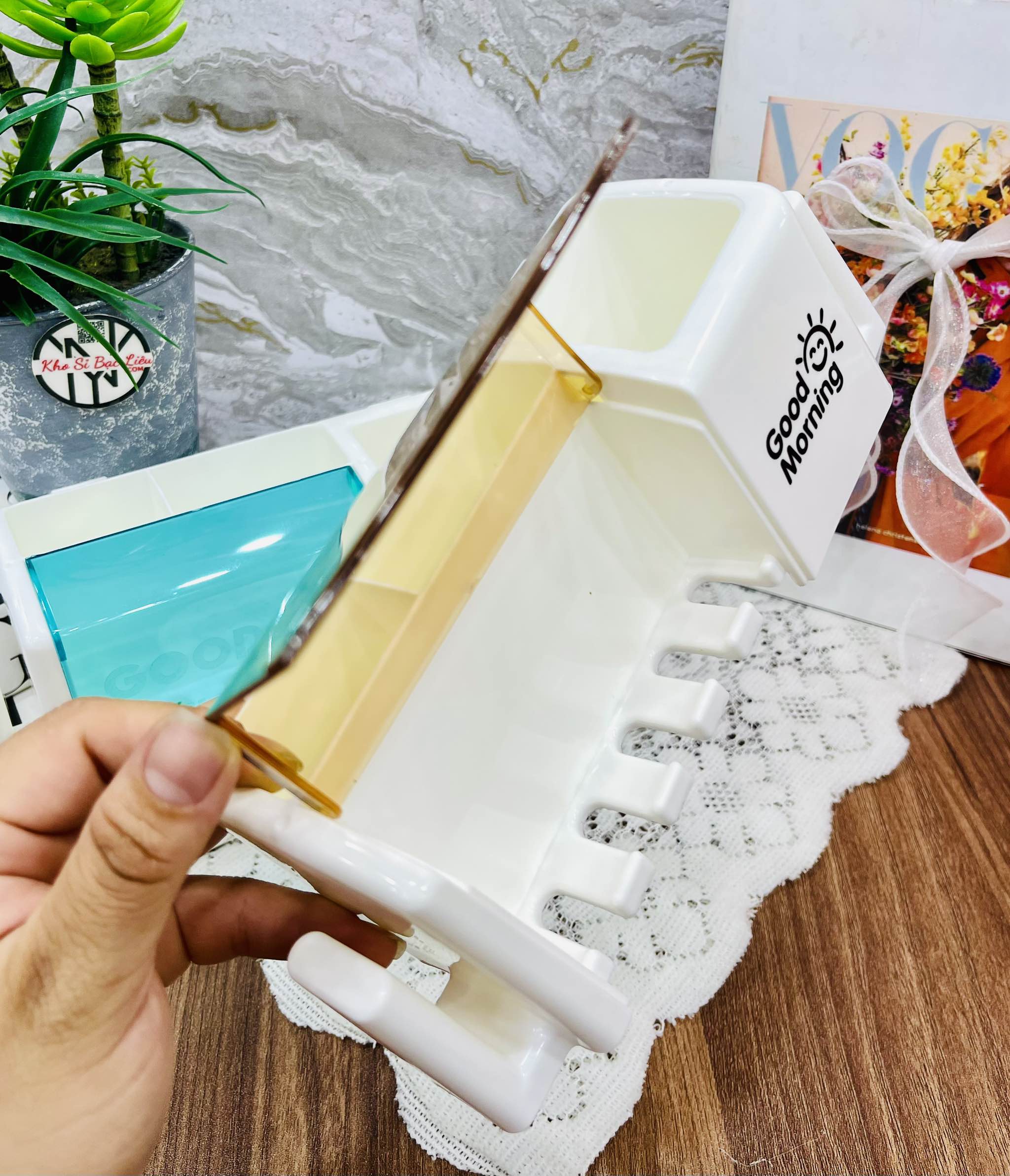 KHAY VẮT ĐỰNG BÀN CHẢI DÁN TƯỜNG CTY CHÂU HƯNG  (2)