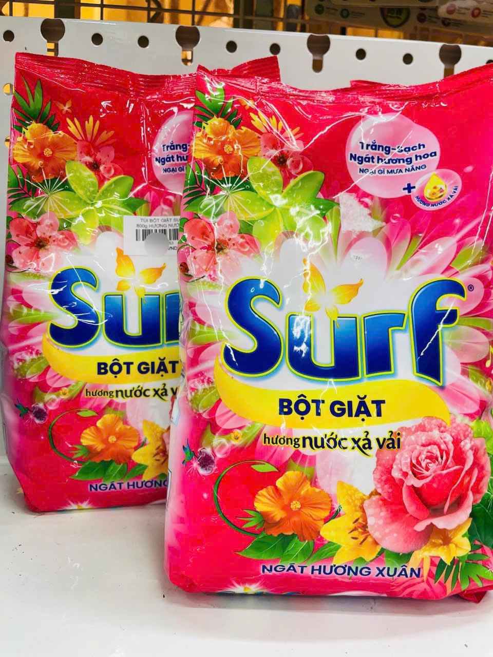 Túi Bột Giặt Surf 380g Hương Nước Xả Vải Xuân (1)