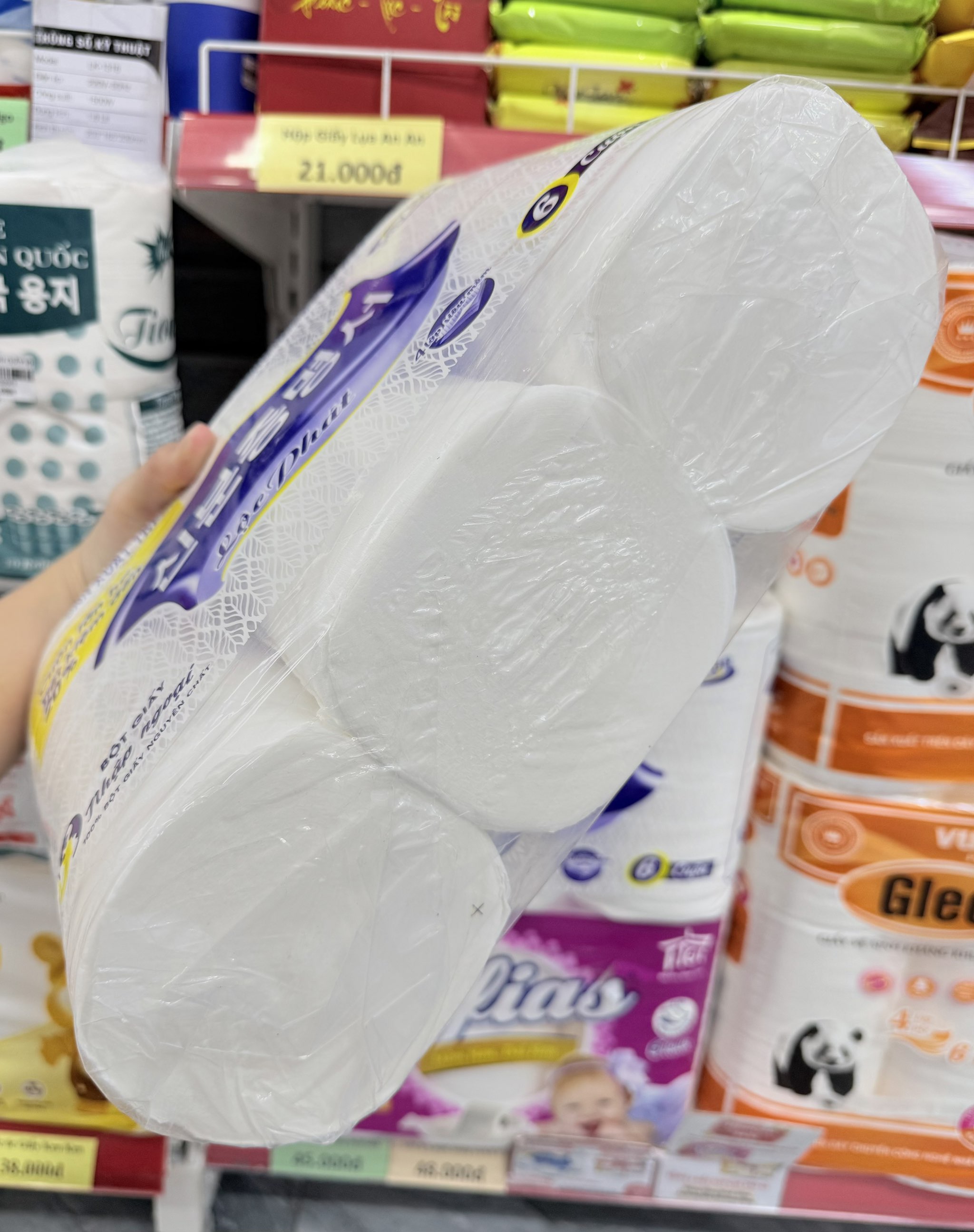 KM LỐC 6 Cuộn Giấy Không Lõi Hàn Quốc LUCKY Tặng 1 Bịch giấy topgia 7k (2)