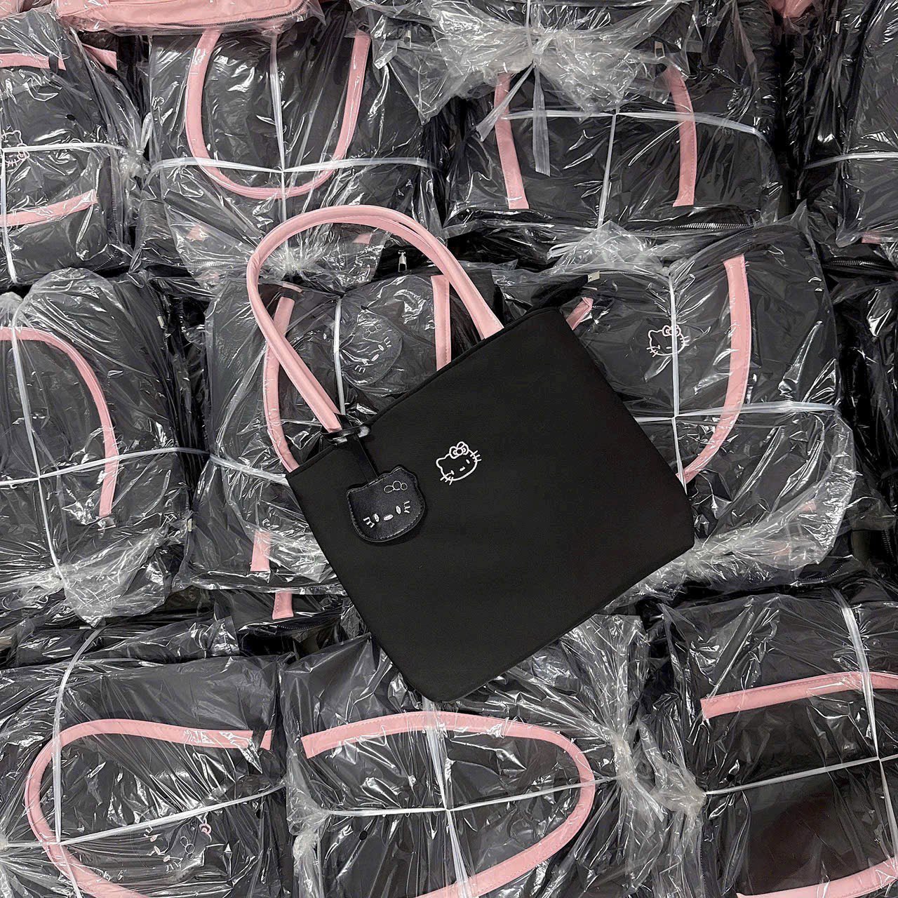 TÚI CÔNG SỞ TOTE KITTY TRƠN KÈM TAG GƯƠNG (10)