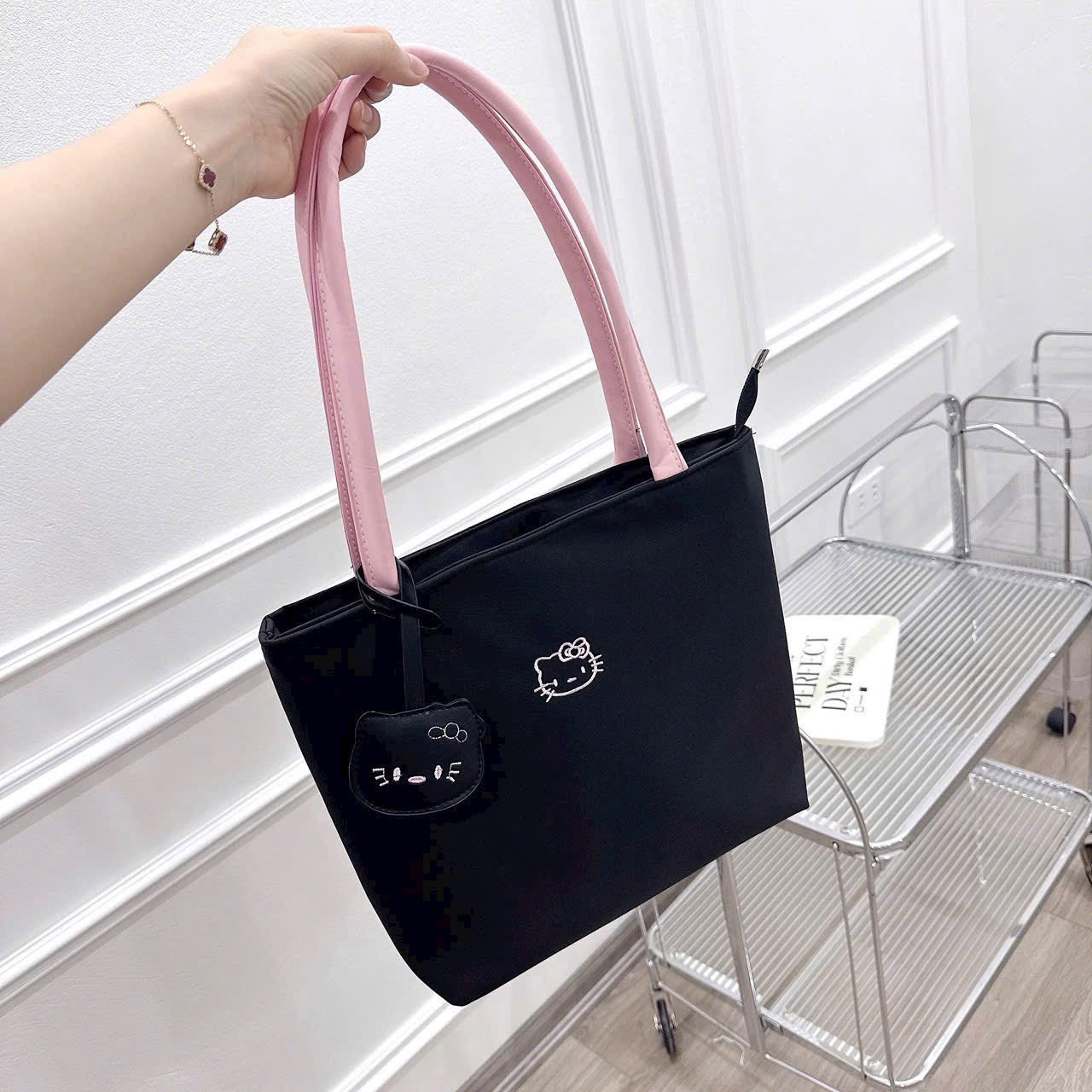 TÚI CÔNG SỞ TOTE KITTY TRƠN KÈM TAG GƯƠNG (10)