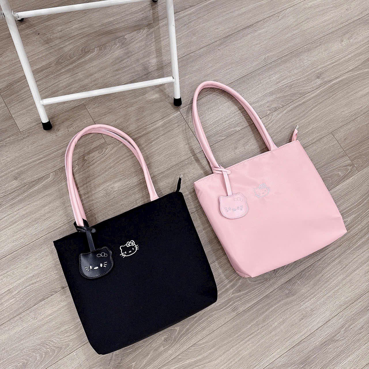 TÚI CÔNG SỞ TOTE KITTY TRƠN KÈM TAG GƯƠNG (10)