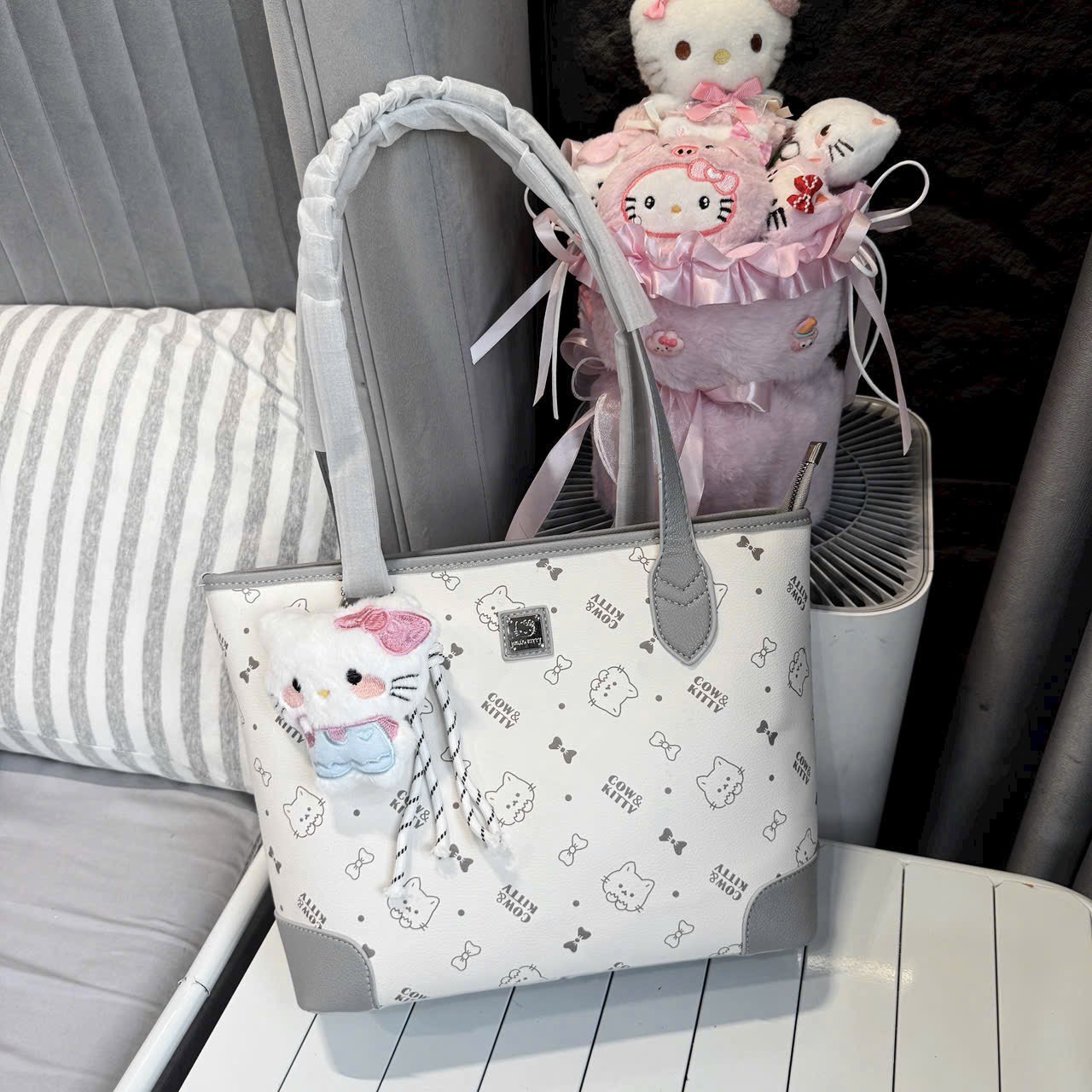 TÚI CÔNG SỞ KITTY ĐÁY CỨNG (10)