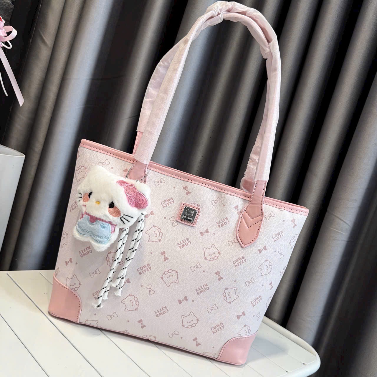 TÚI CÔNG SỞ KITTY ĐÁY CỨNG (10)