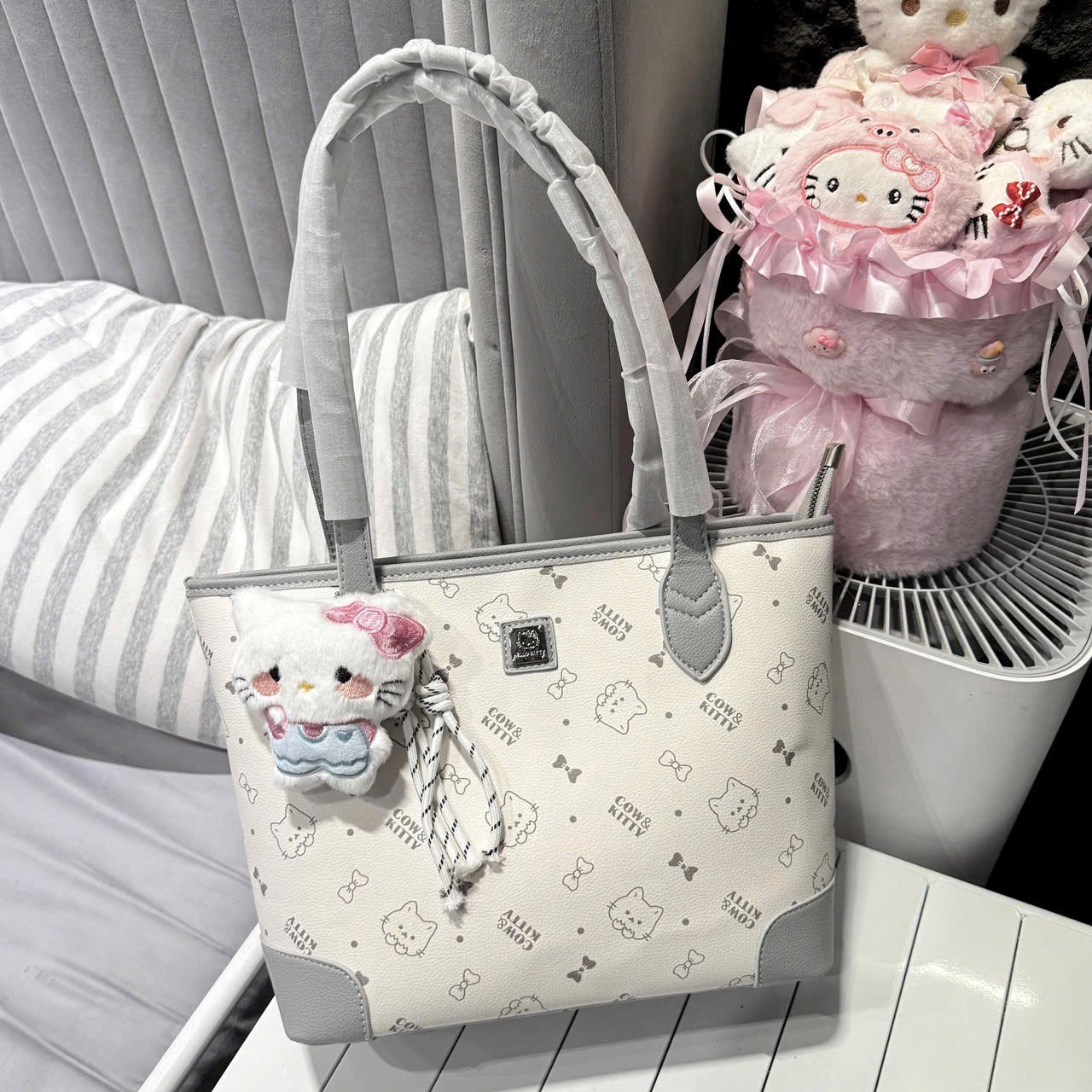 TÚI CÔNG SỞ KITTY ĐÁY CỨNG (10)