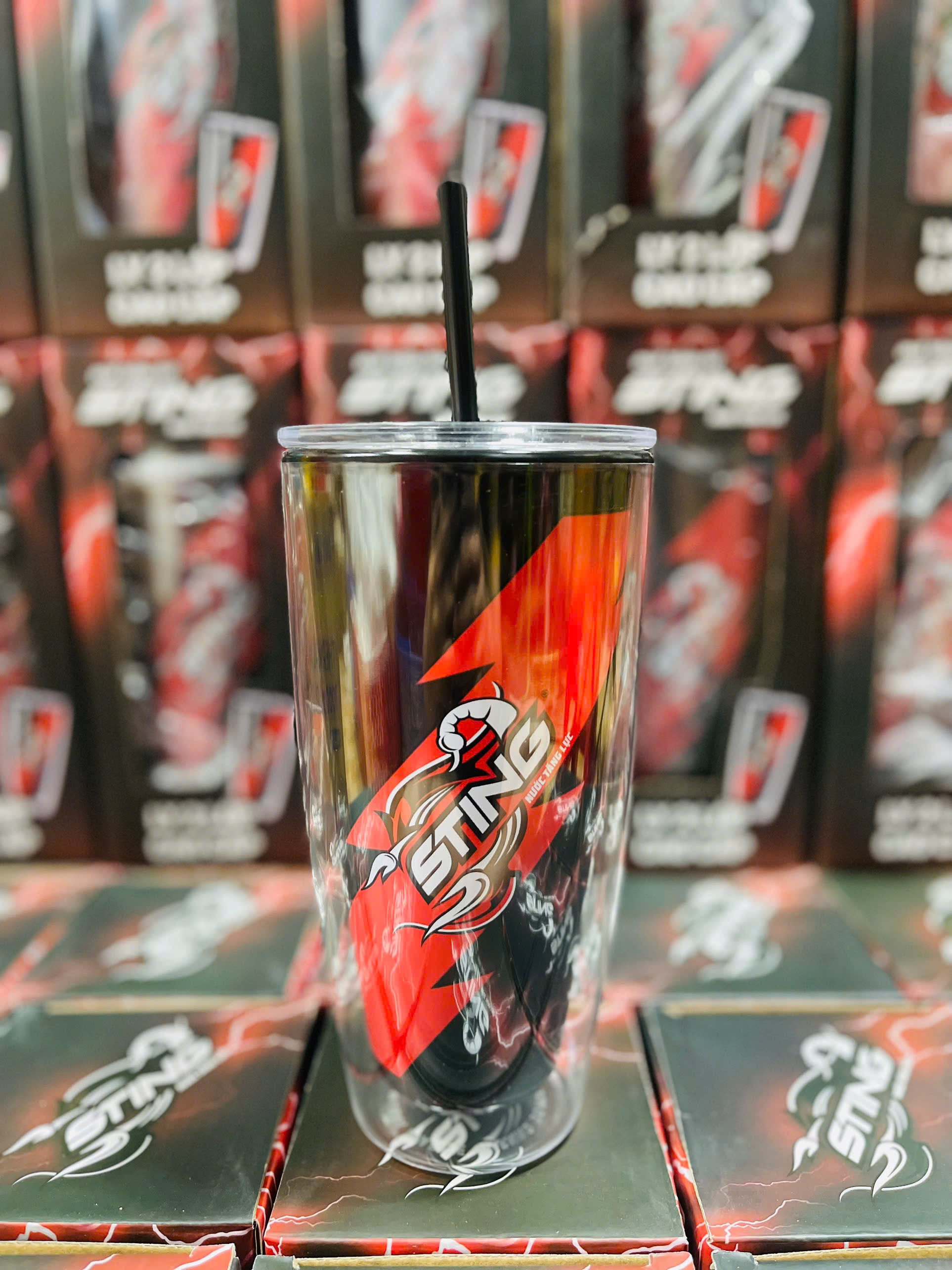 LY QUÀ TẶNG STING XỊN CÓ HỘP ỐNG HÚT