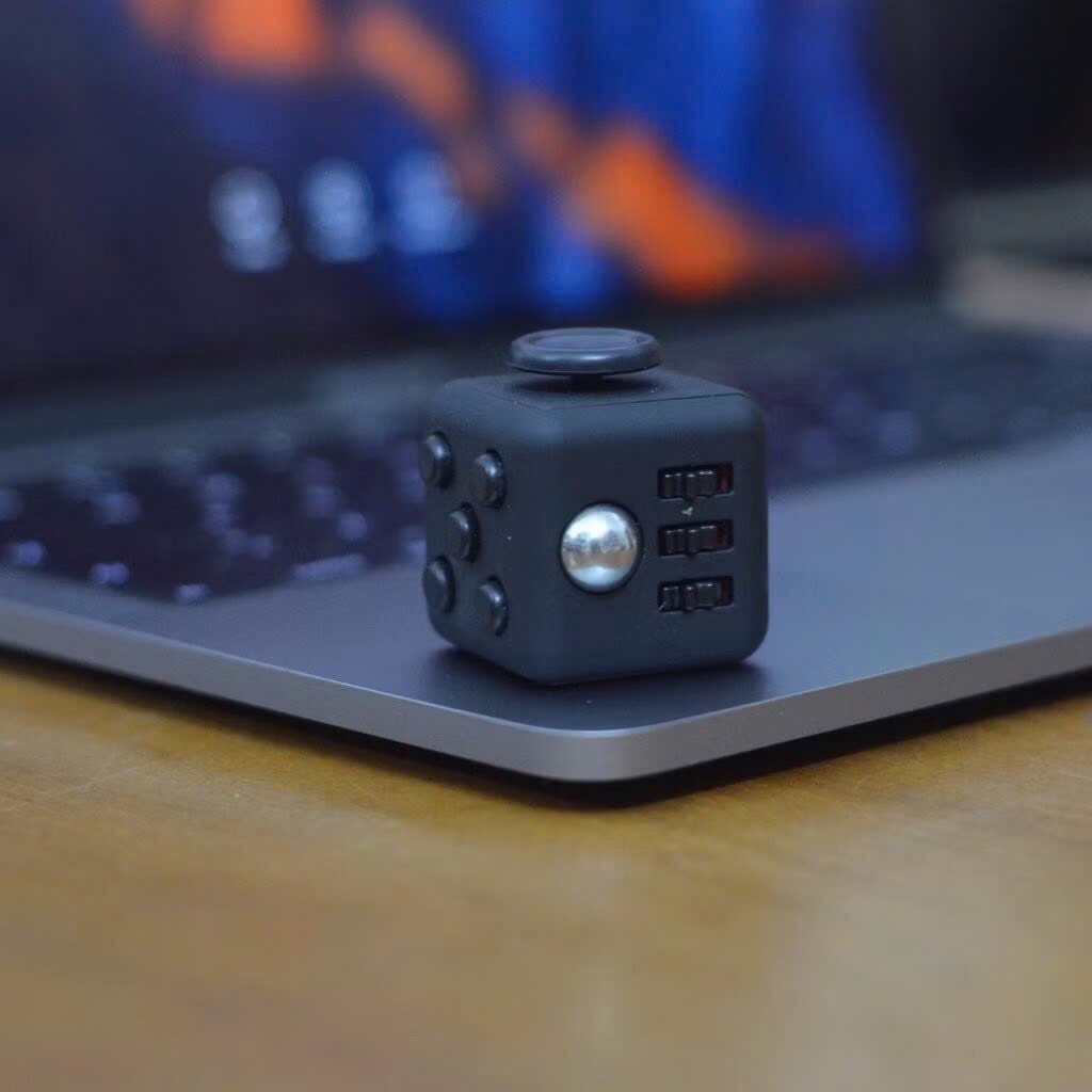 Đồ Chơi Khối Rubik Giúp Giảm Căng Thẳng Cho Người Lớn Và Trẻ Em (3)