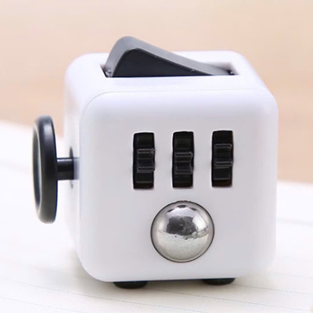 Đồ Chơi Khối Rubik Giúp Giảm Căng Thẳng Cho Người Lớn Và Trẻ Em (3)