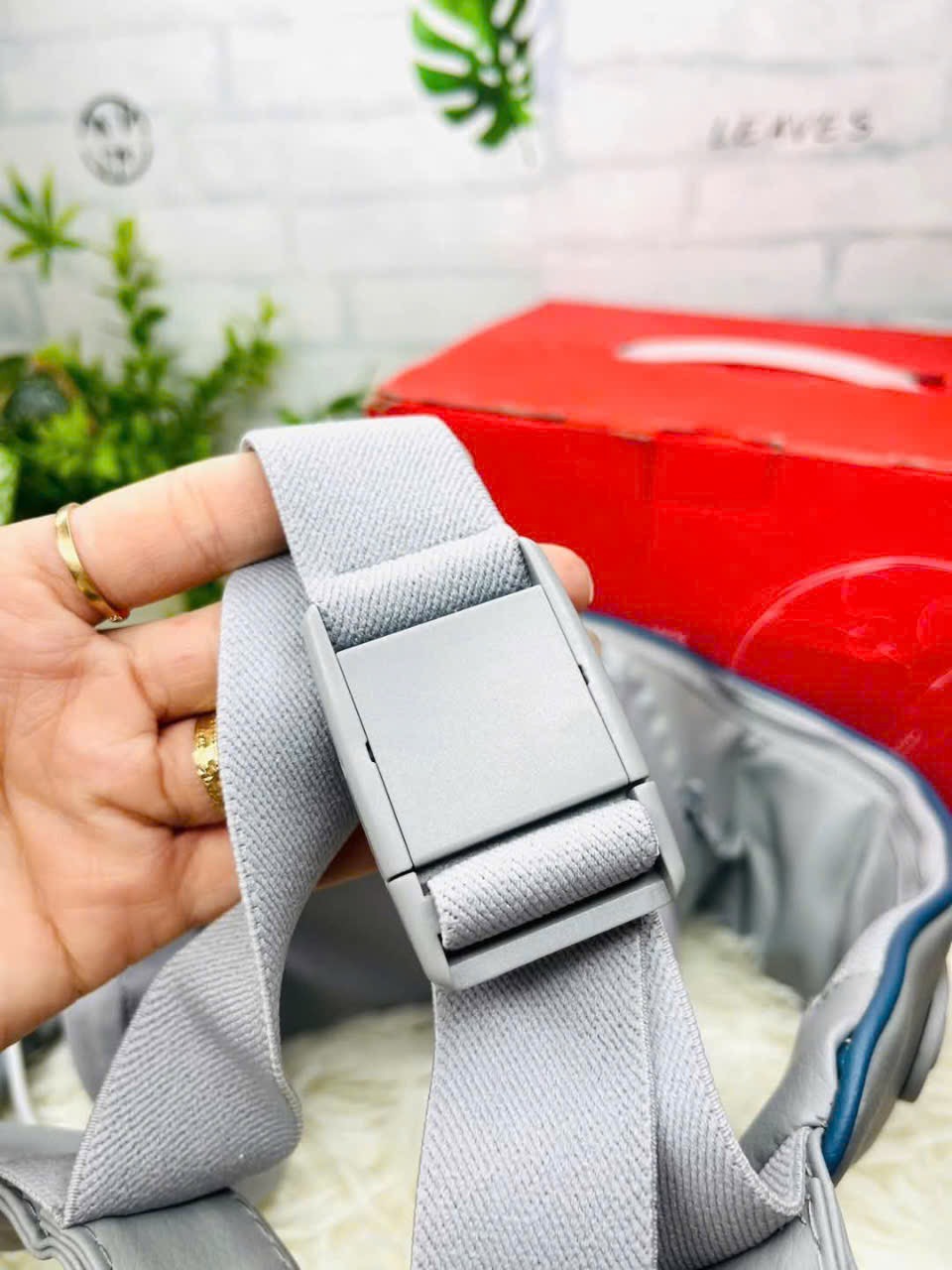 MÁY MASSA NẮN BÓP CỔ VAI GÁY 6D Mã 818 (20) '