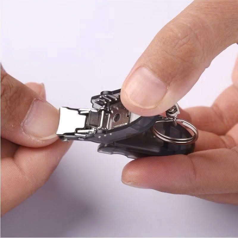 * Móc Khoá Kiêm Bấm Móng Tay (2)