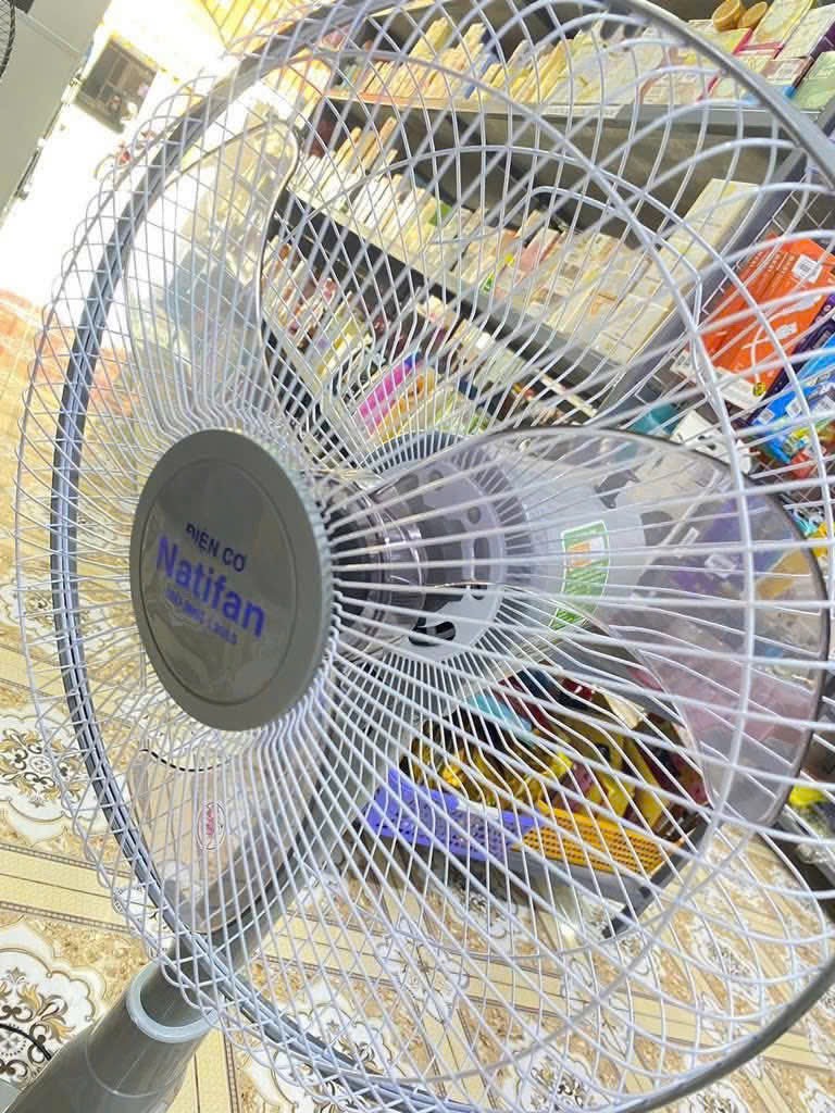 Quạt Đứng Lỡ Lớn Natifan B402 Xịn Bảo Hành 6Th (18) '