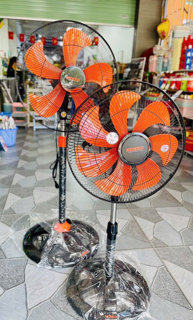 QUẠT ĐỨNG LỞ THÂN SẮT SENKO 7 CÁNH MÃ 1636 BẢO HÀNH 2 NĂM (20) '