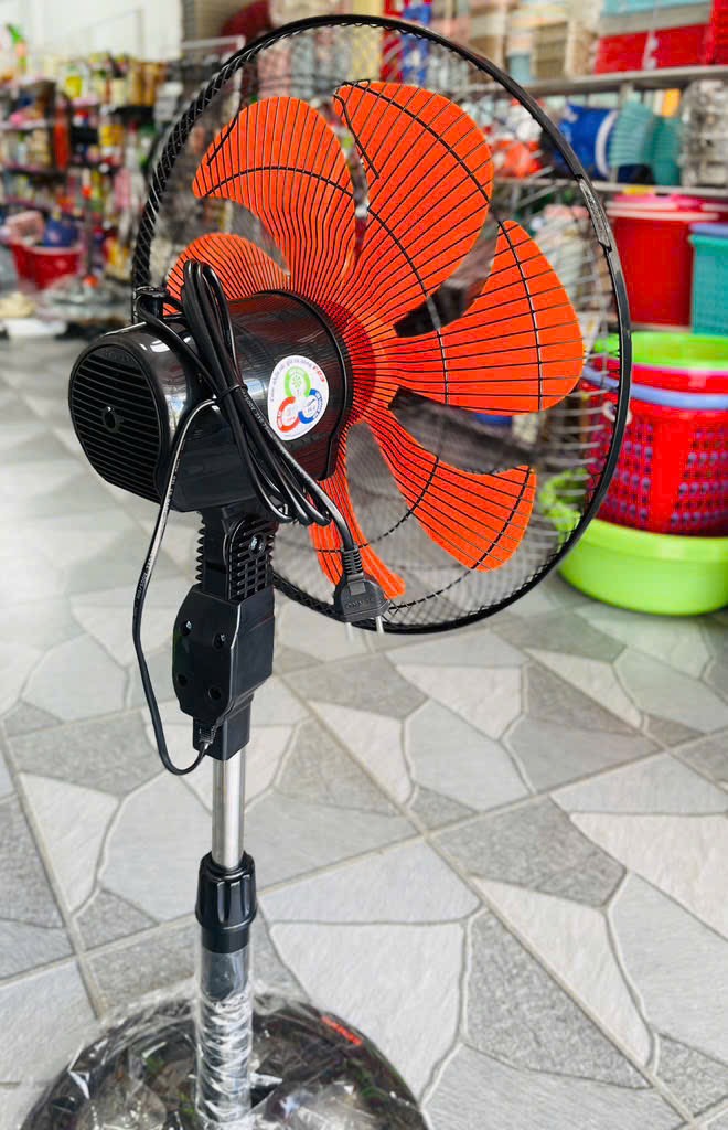 QUẠT ĐỨNG LỞ THÂN SẮT SENKO 7 CÁNH MÃ 1636 BẢO HÀNH 2 NĂM (20) '