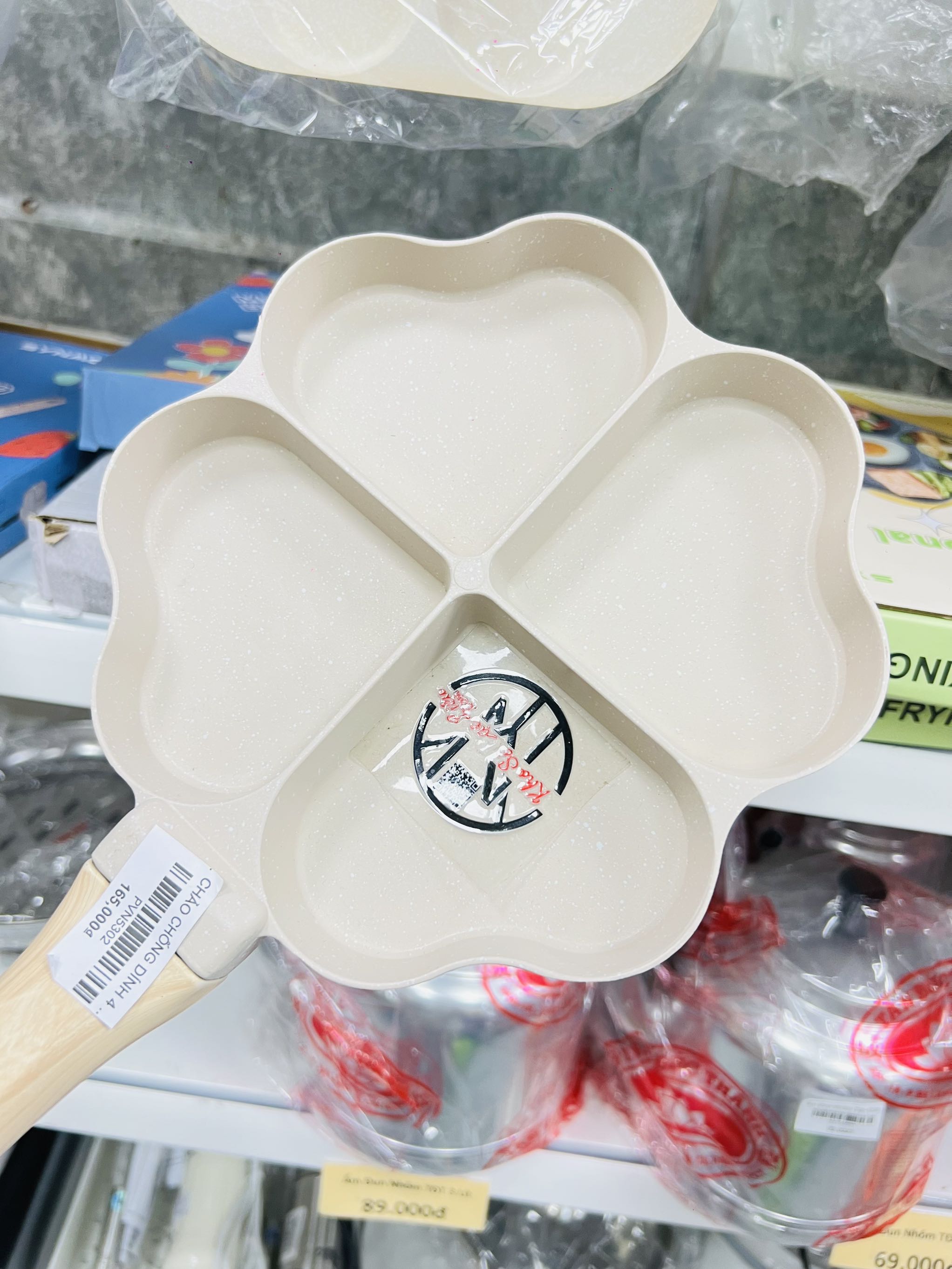 CHẢO CHỐNG DÍNH 4 NGĂN TRÁI TIM XỊN(14)