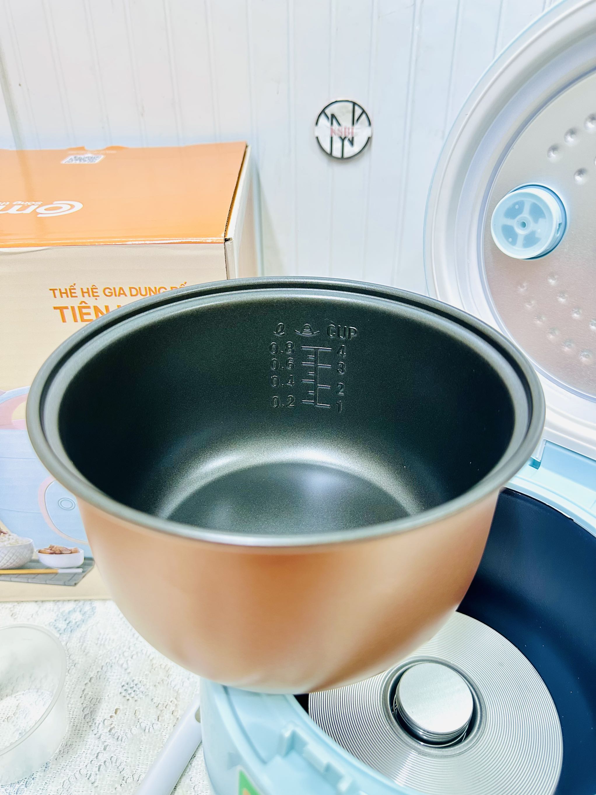 NỒI CƠM ĐIỆN COMET CM8006 0.8L CHÍNH HÃNG (20)