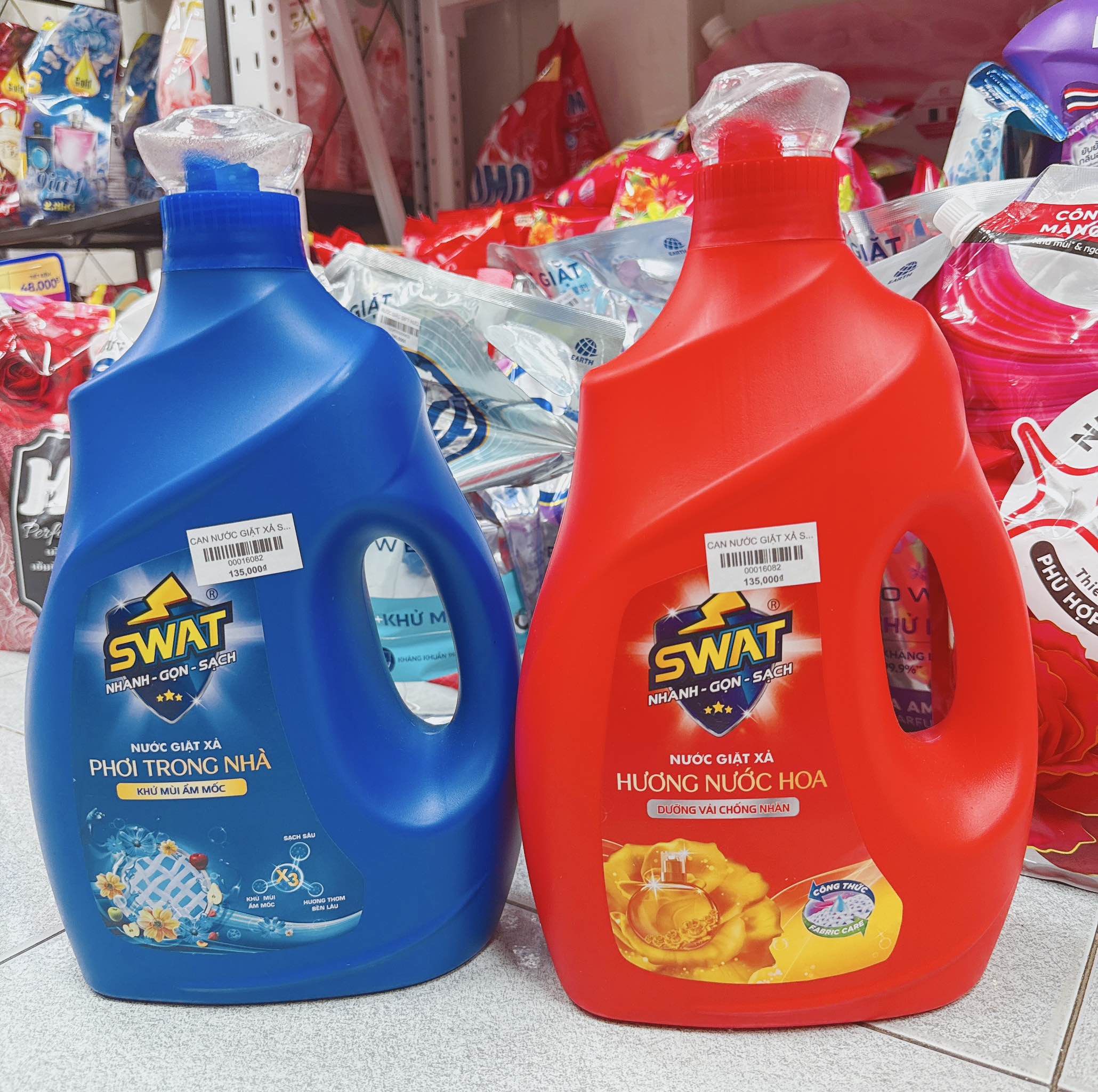 CAN NƯỚC GIẶT XẢ SWAT 3,3Kg (Dưỡng Vải Chống Nhăn, Phơi Trong Nhà)