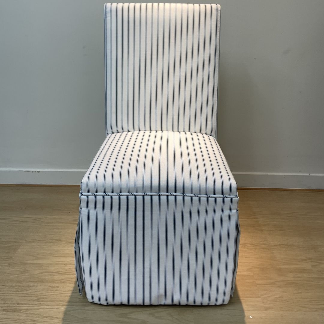 OUTLET - GHẾ TUỒN TUỘT