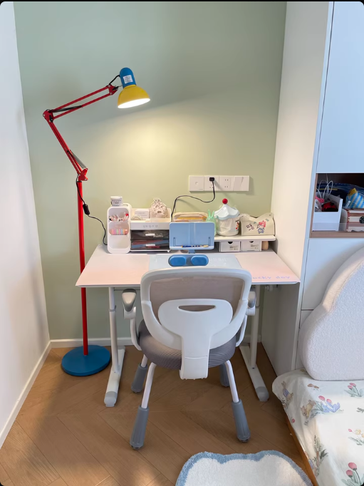 ĐÈN CỨNG MÀU MÈ