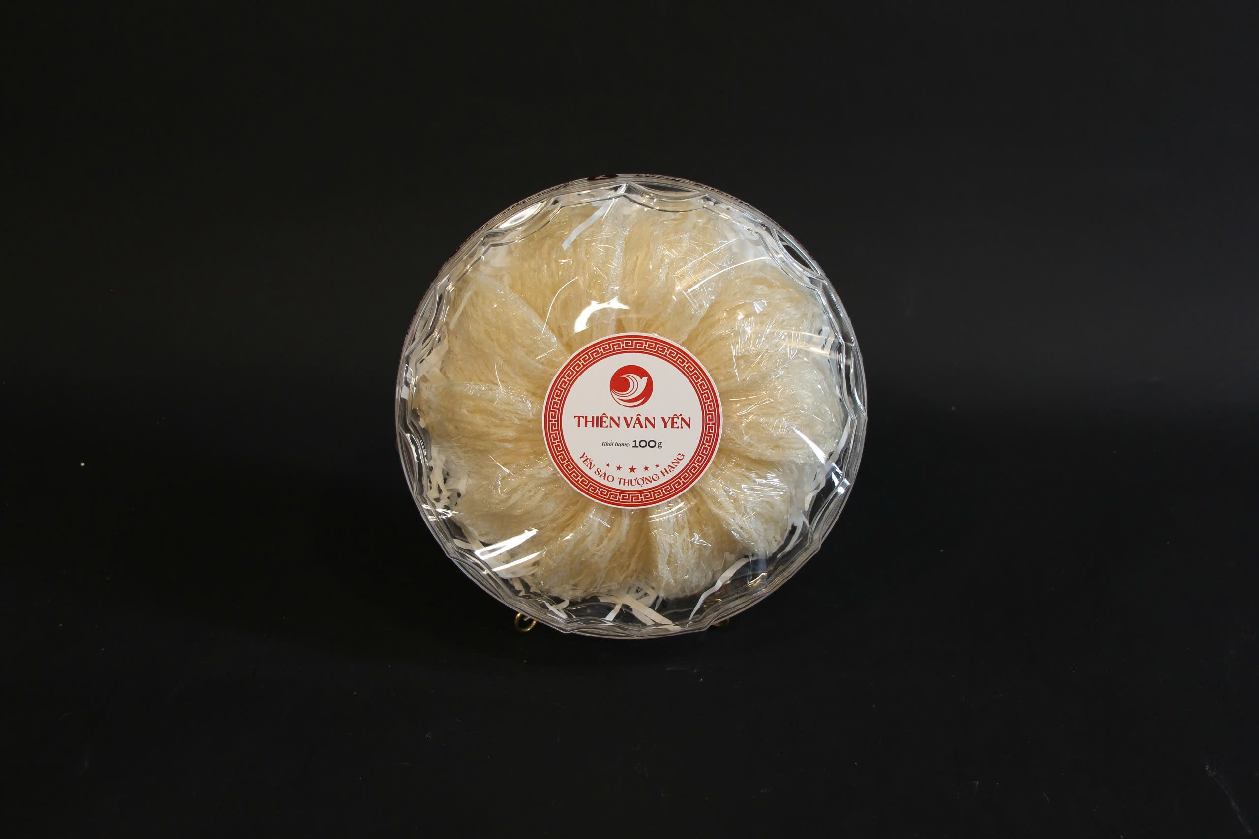 Giải thích các thuật ngữ thường dùng trong tổ yến: yến thô, yến tinh chế, yến rút lông, yến tươi, yến chưng tươi, yến chưng tiệt trùng, yến vụn, yến nguyên tổ, chân yến, bụng yến, sợi yến