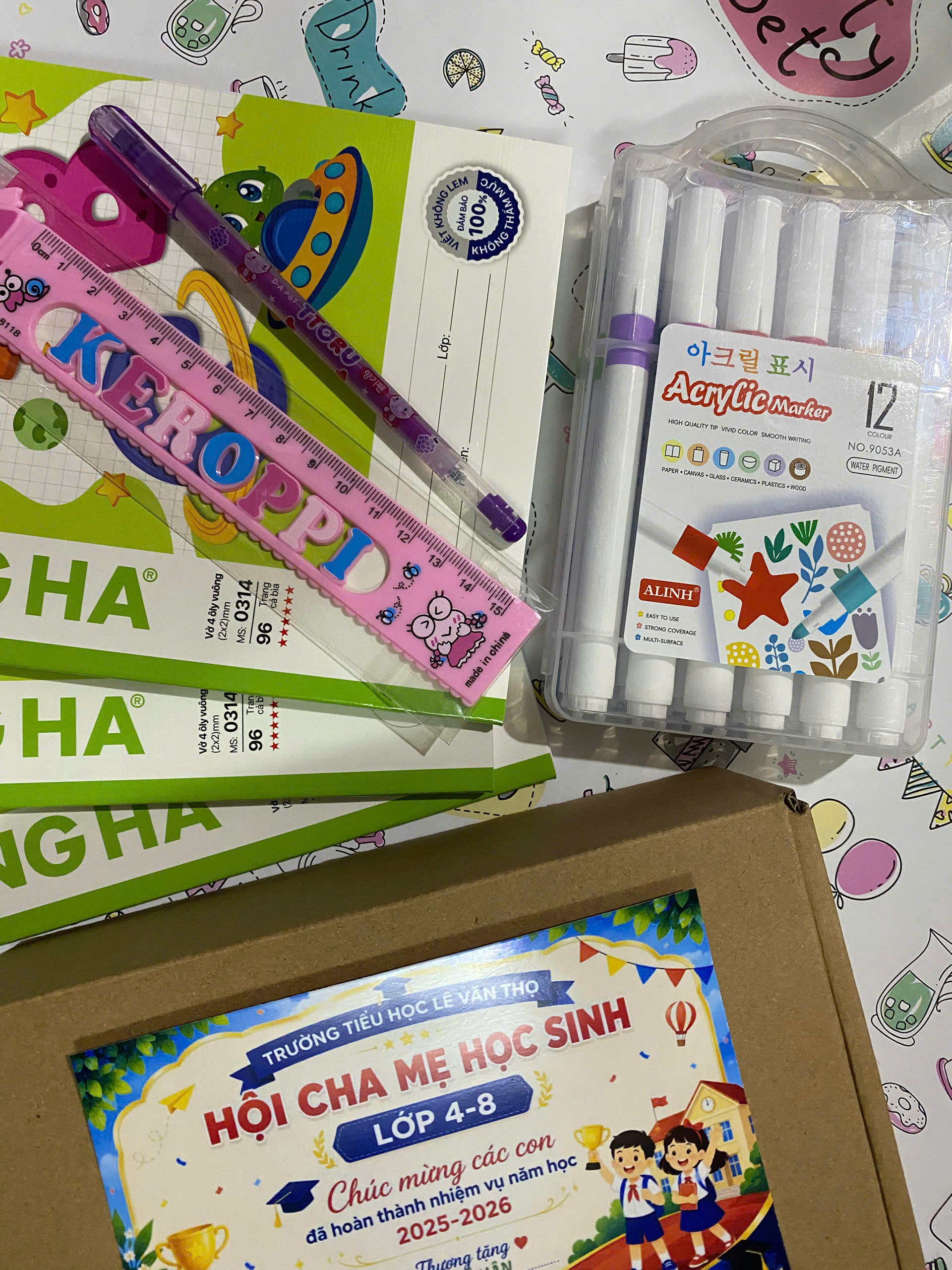 Set quà thưởng học sinh