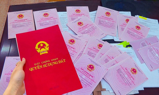 Xác minh sổ đỏ giả ở đâu?