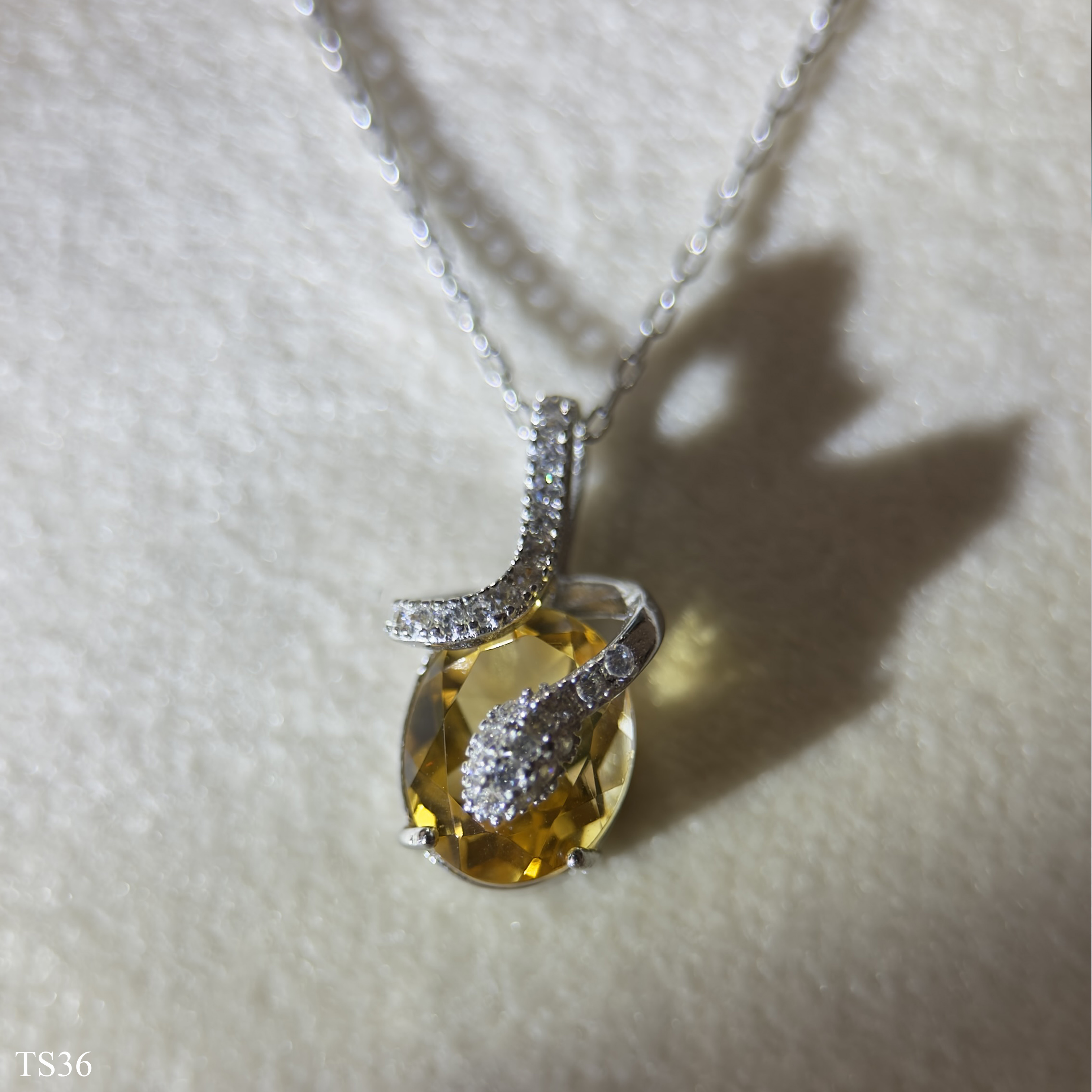 Dây chuyền bạc 925 nữ với đá thạch anh vàng tự nhiên và thiết kế rồng