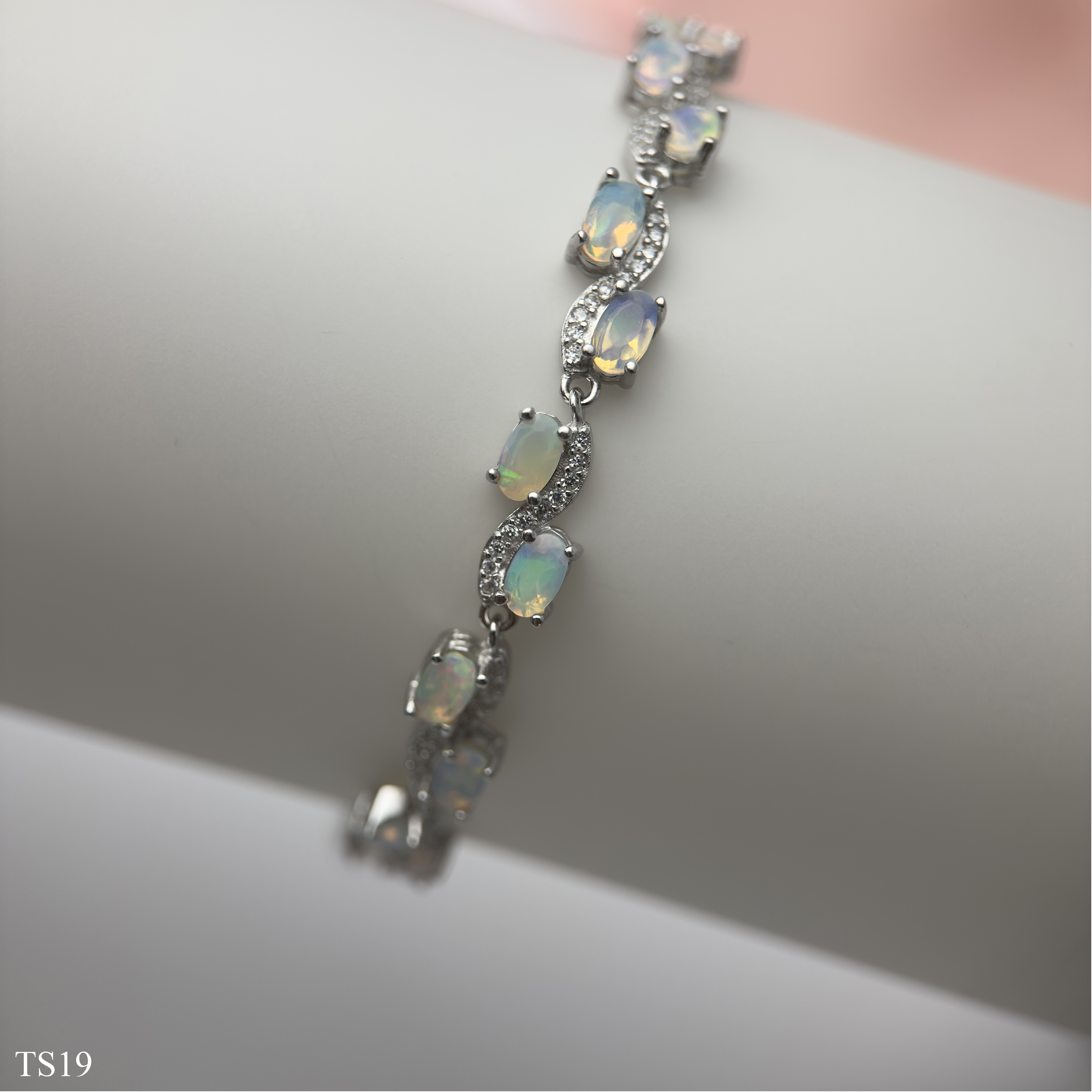 Lắc Bạc 925 Nữ Thiết Kế Uốn Lượn Đá Opaz