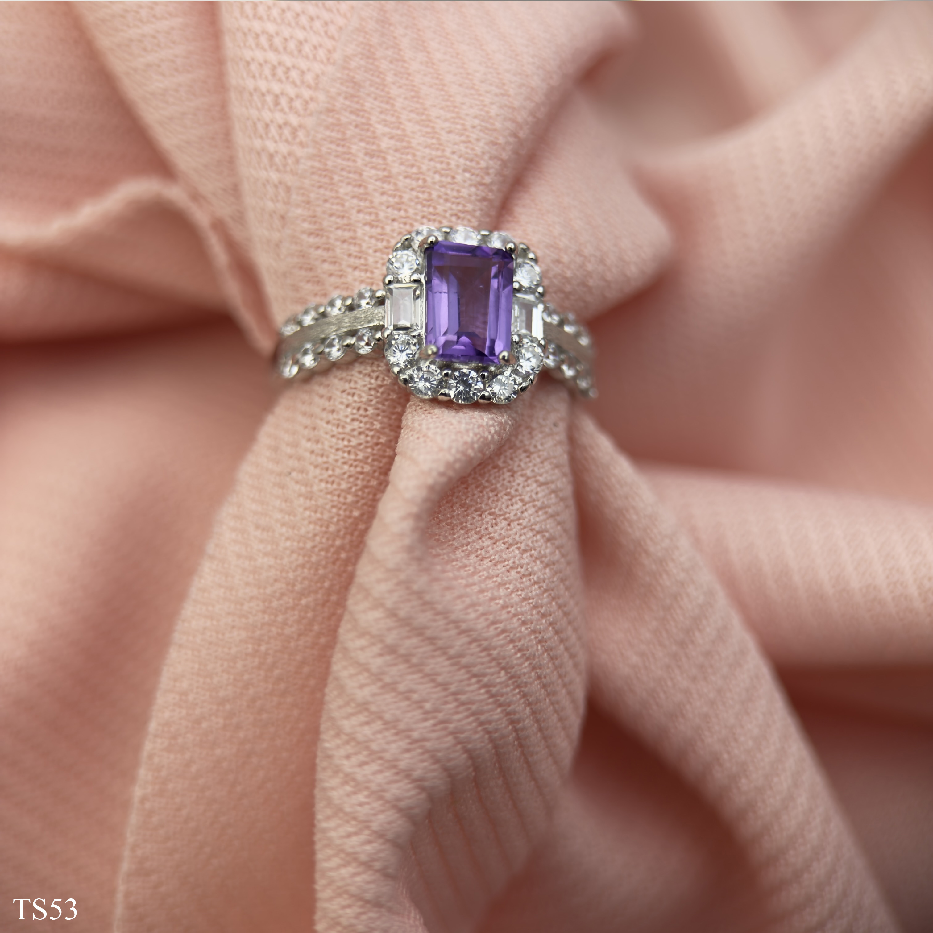 Nhẫn Bạc 925 Đá Thạch Anh Tím Emethisyt Sang Trọng