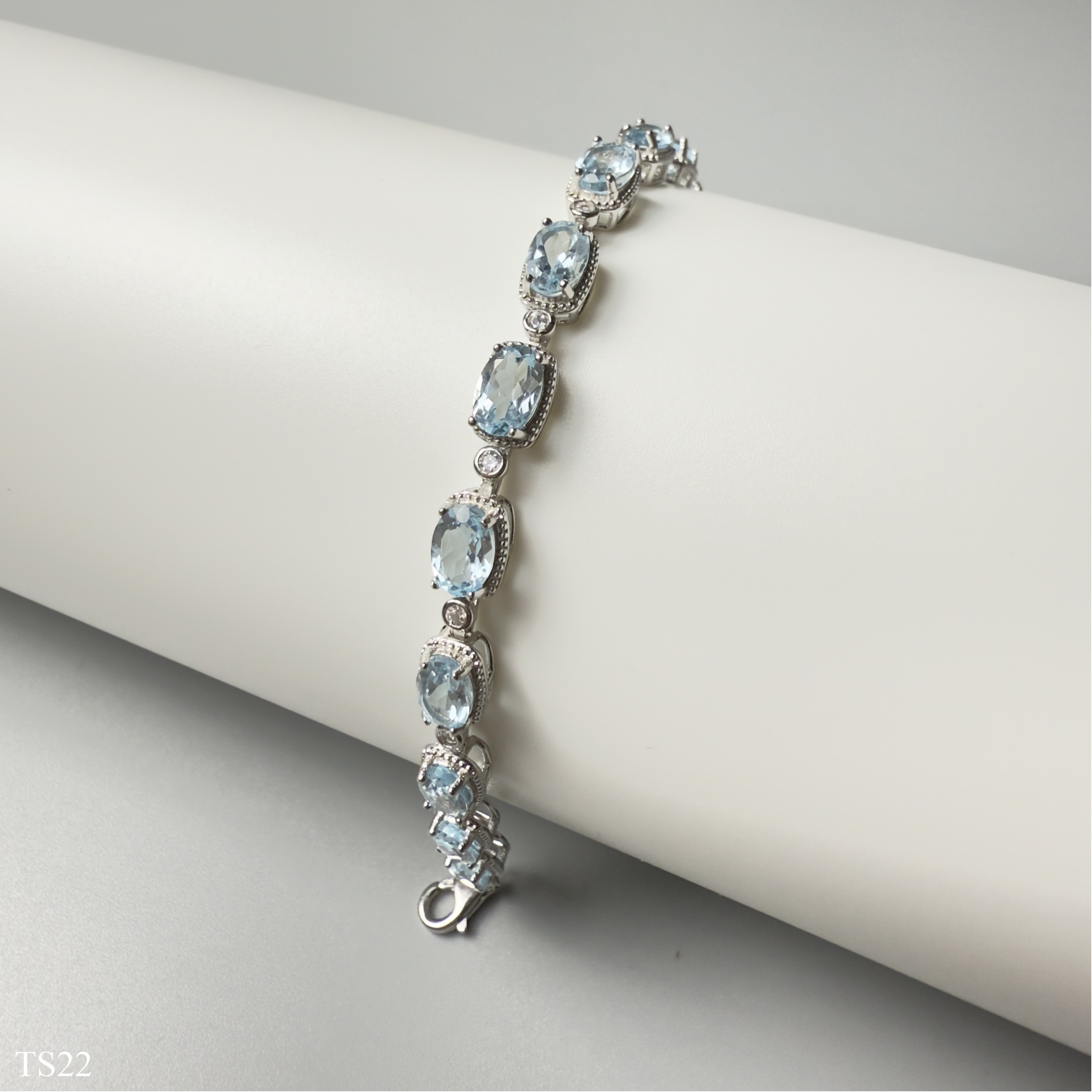 Lắc bạc nữ 925 đính đá Topaz xanh tự nhiên cao cấp