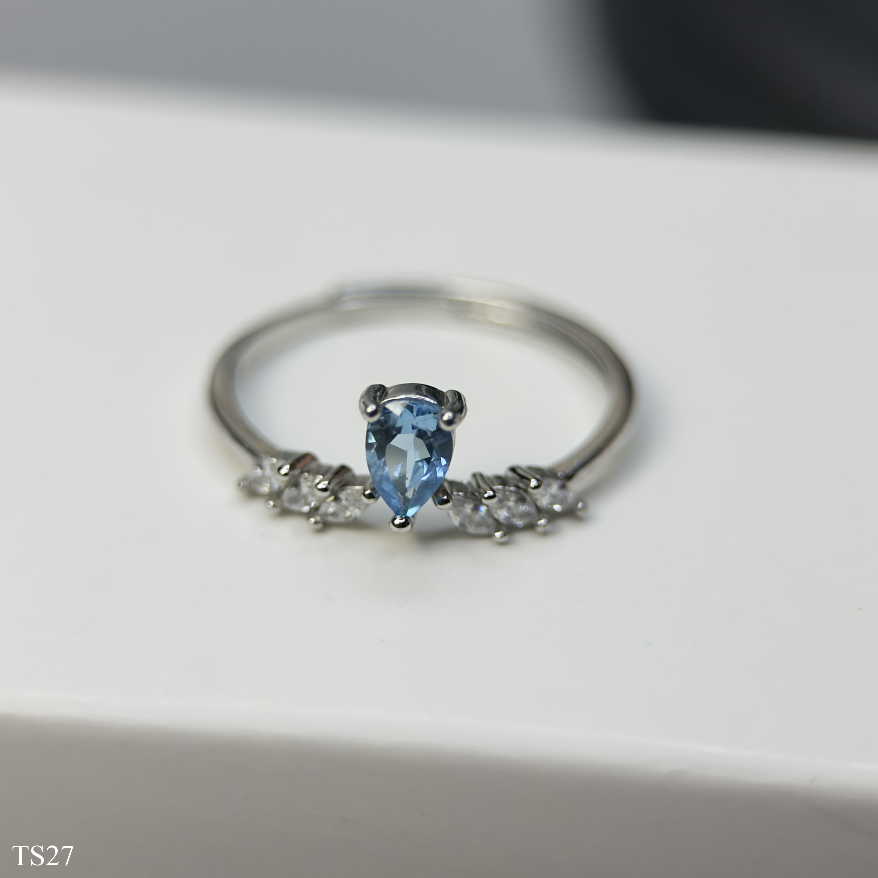 Nhẫn Nữ Topaz Xanh Facet Bạc 925 Giọt Nước