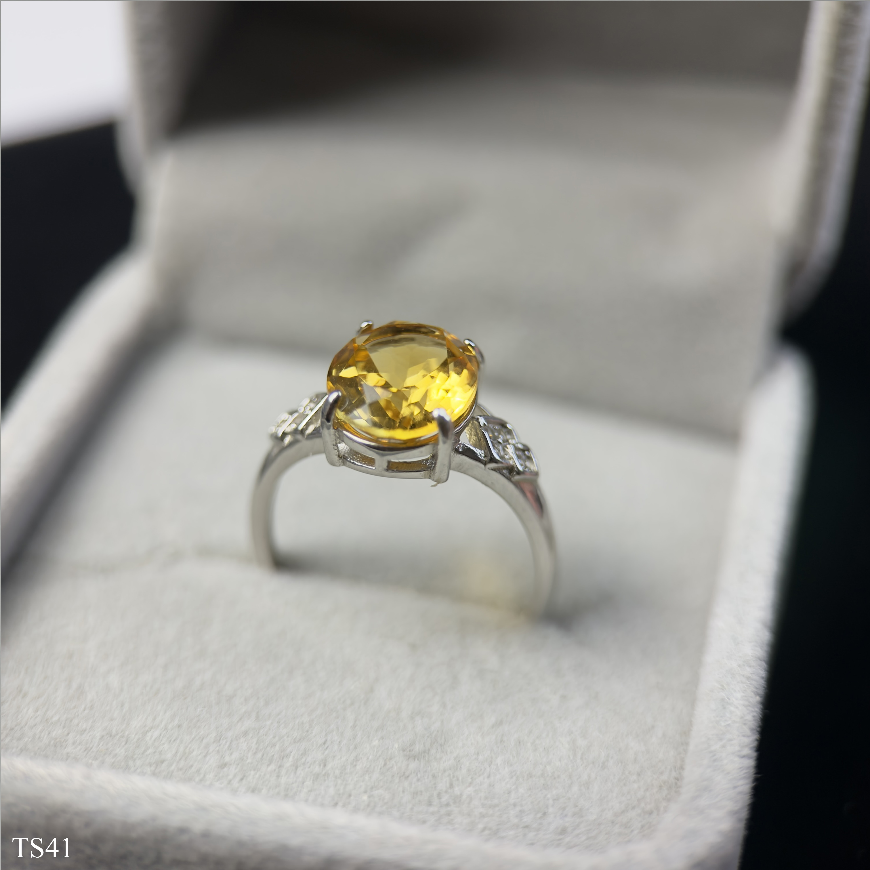 Nhẫn Nữ Bạc 925 Citrin Thạch Anh Vàng Tự Nhiên