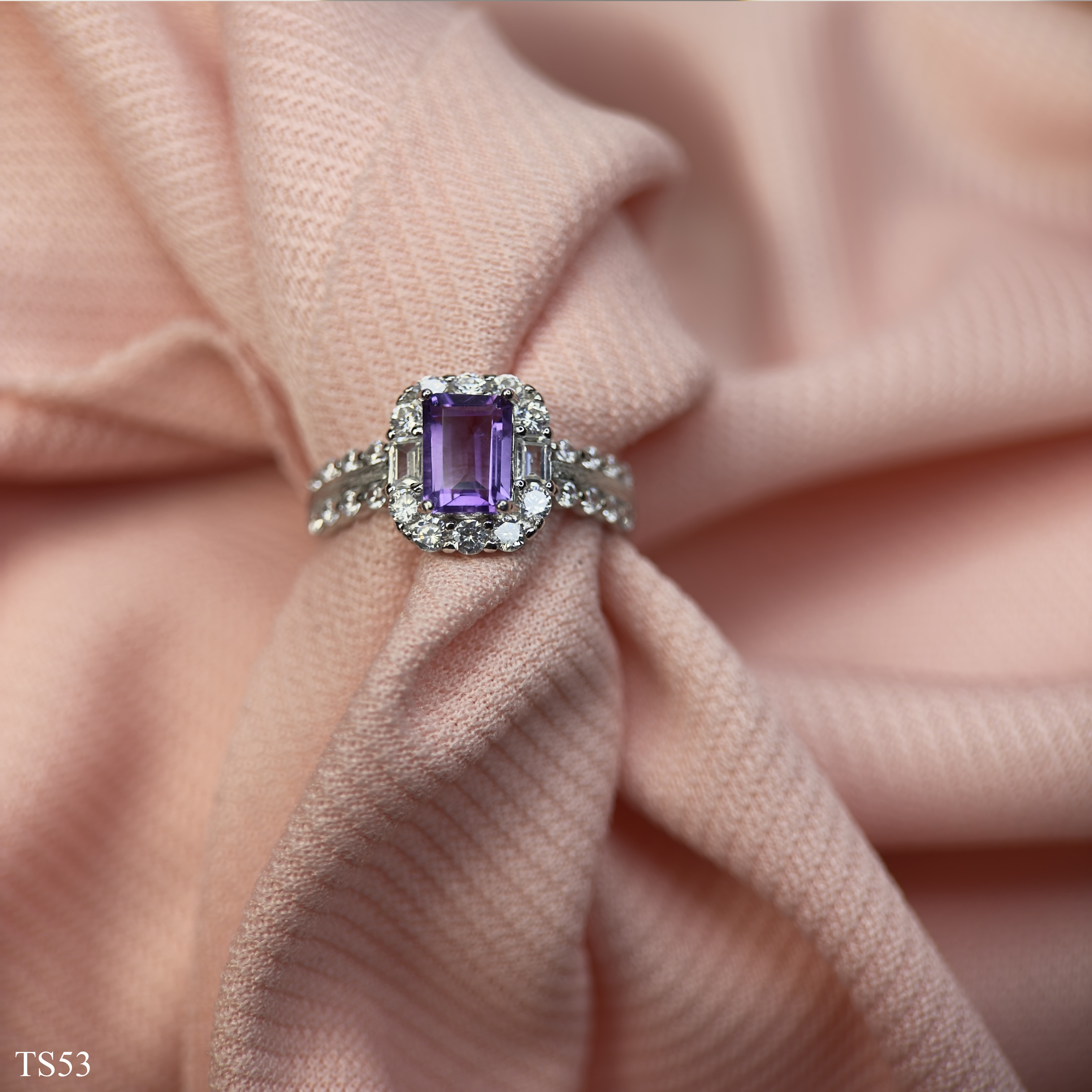 Nhẫn Bạc 925 Đá Thạch Anh Tím Emethisyt Sang Trọng