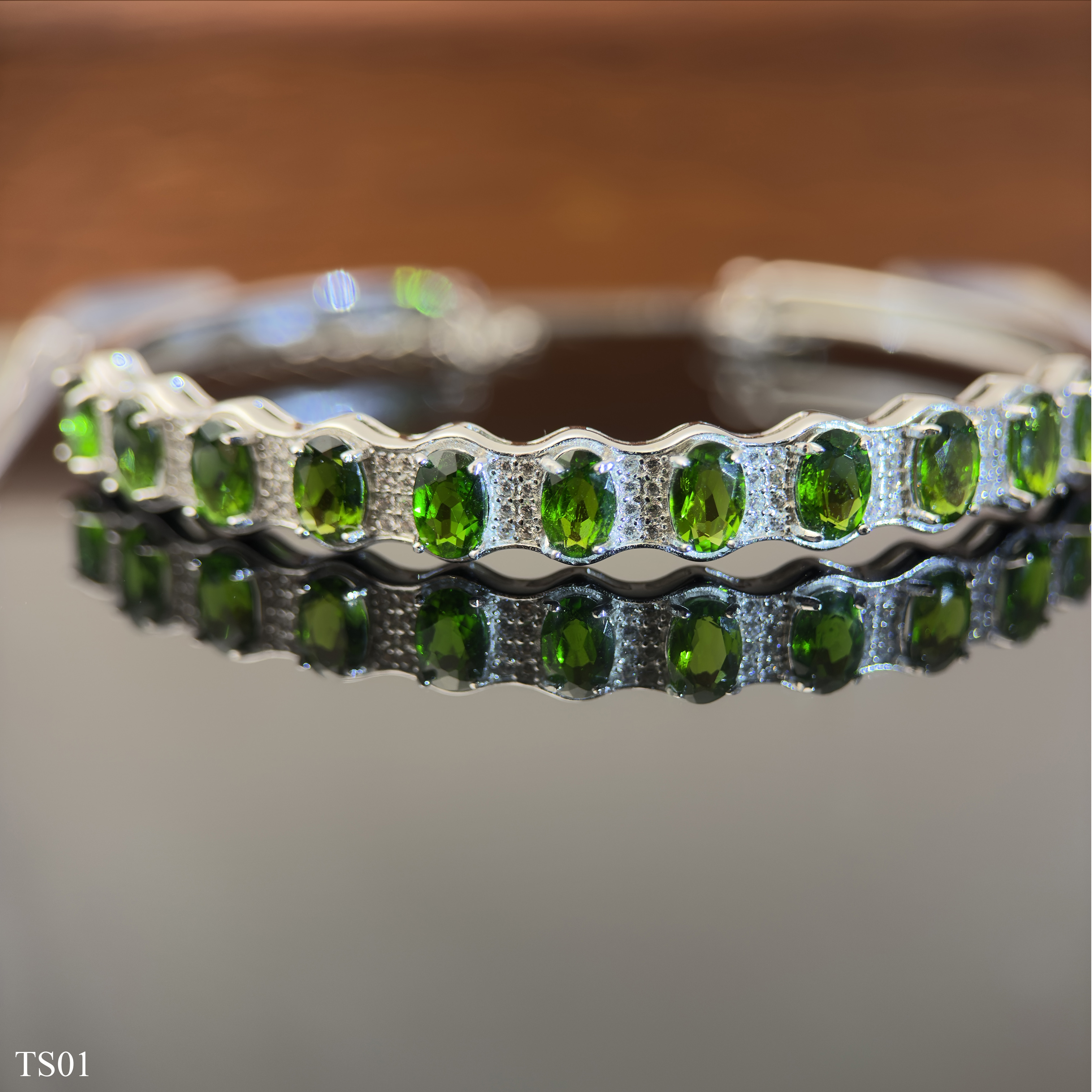 Lắc Bạc Liền Khối Nữ 925 Với Đá Diopside Thiên Nhiên