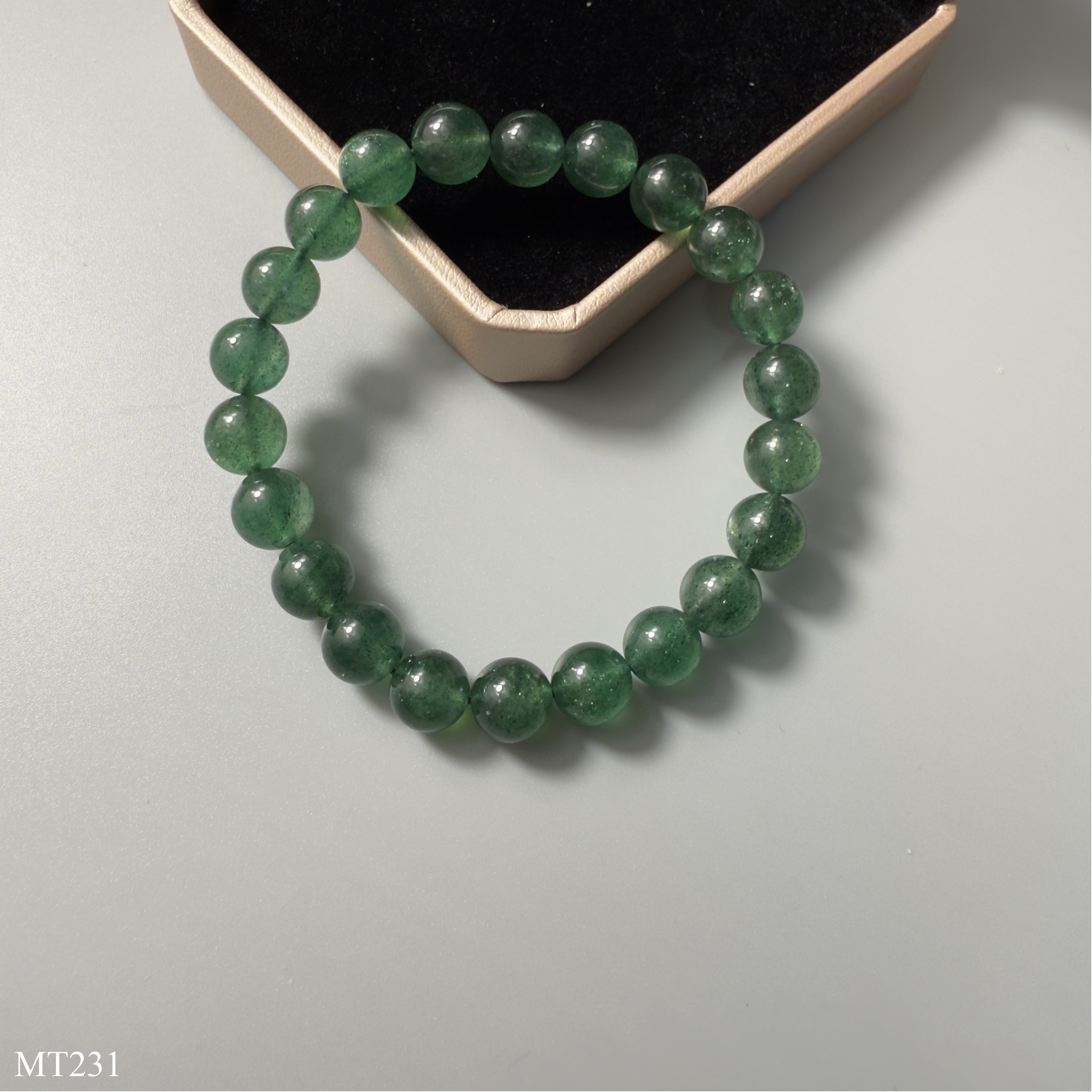 Vòng Thạch Anh Dâu Tây Xanh Thu Hút May Mắn