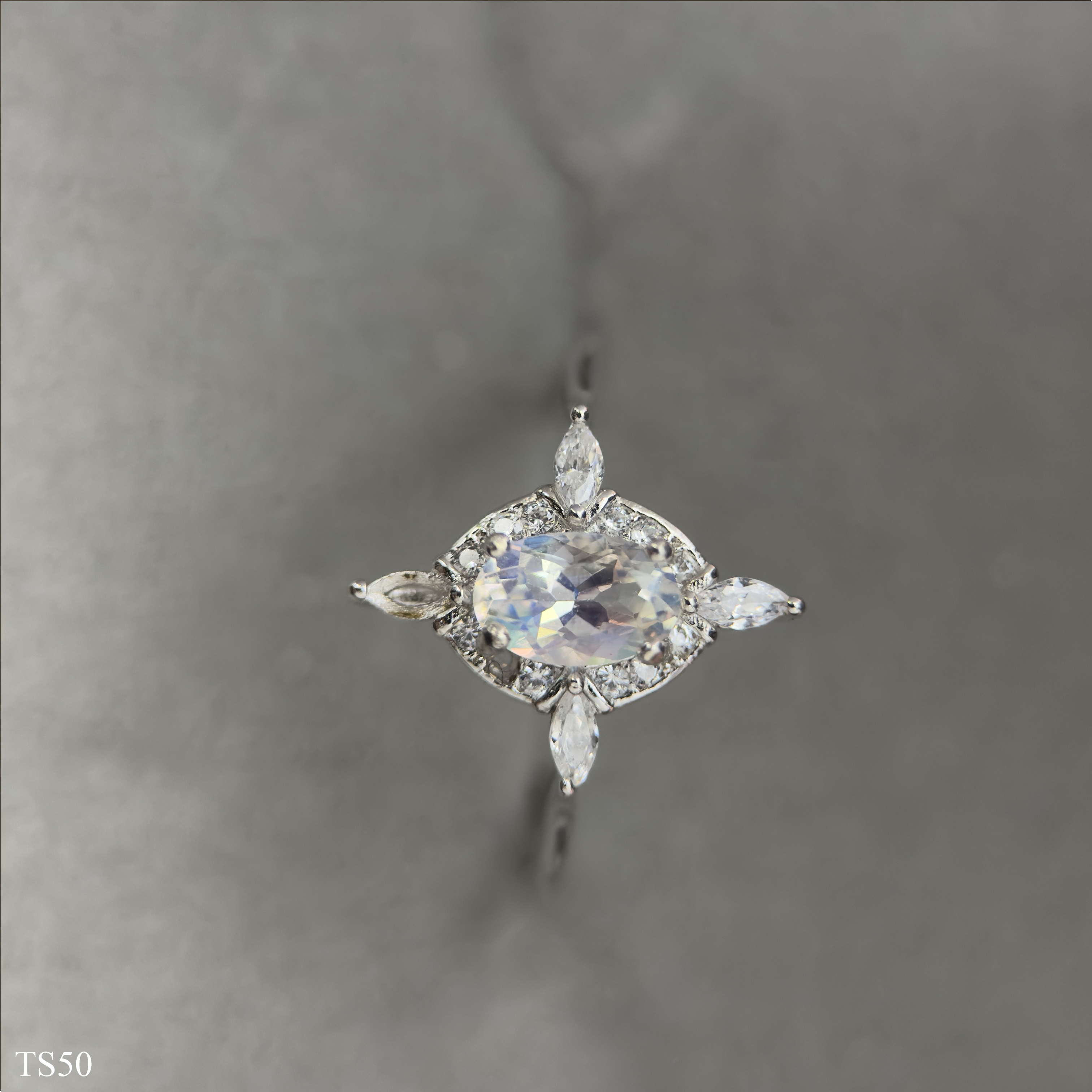 Nhẫn Nữ Bạc 925 Freesize Đá Mặt Trăng Moonstone Bản Giới Hạn