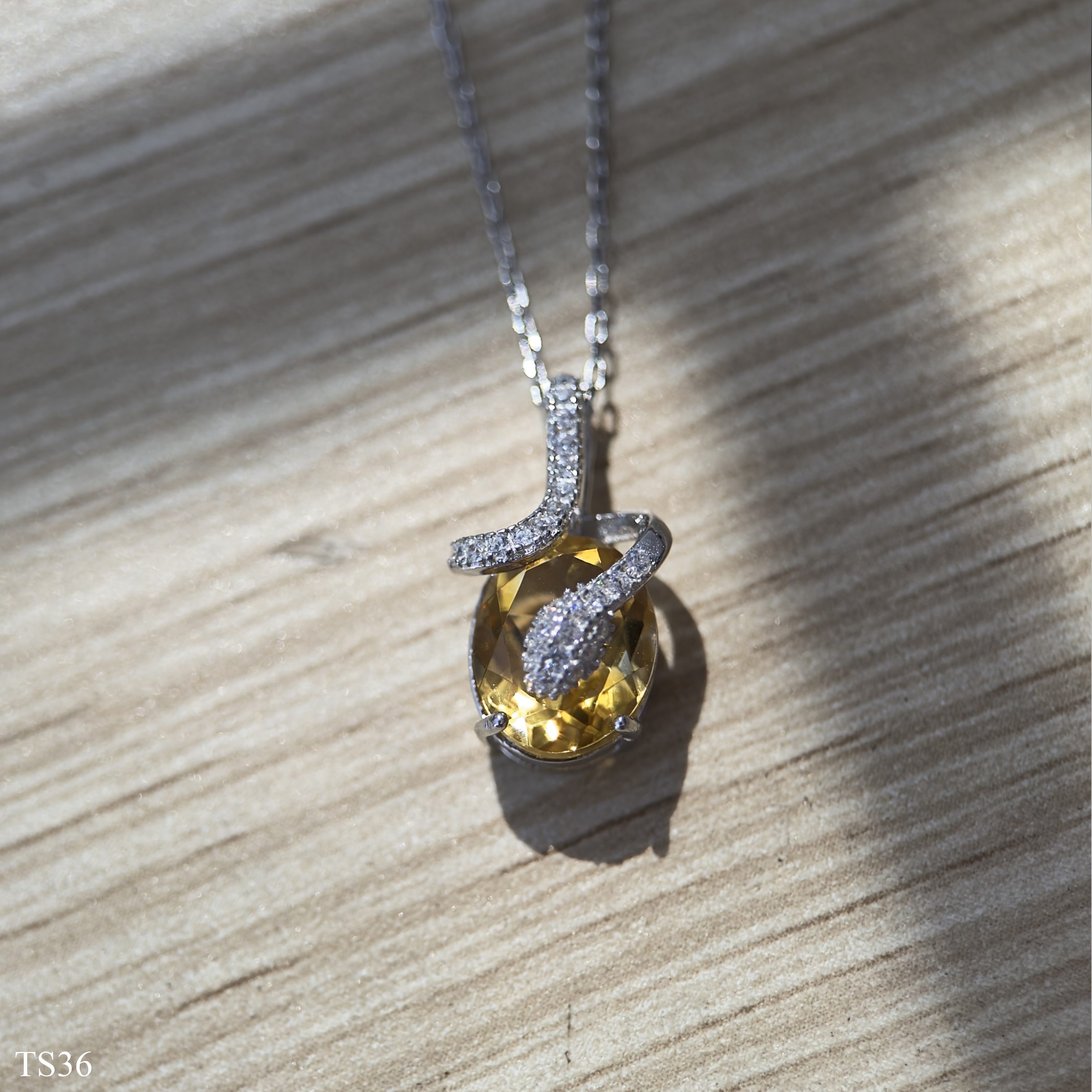 Dây chuyền bạc 925 nữ với đá thạch anh vàng tự nhiên và thiết kế rồng