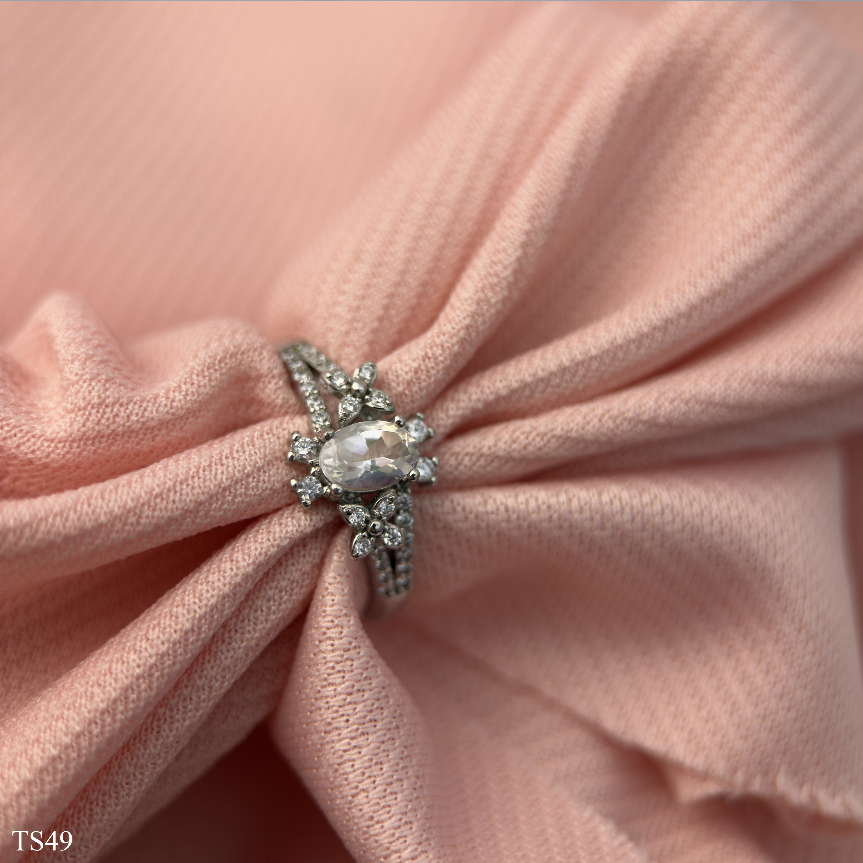 Nhẫn Bạc 925 Đá Mặt Trăng Moonstone Oval Facet