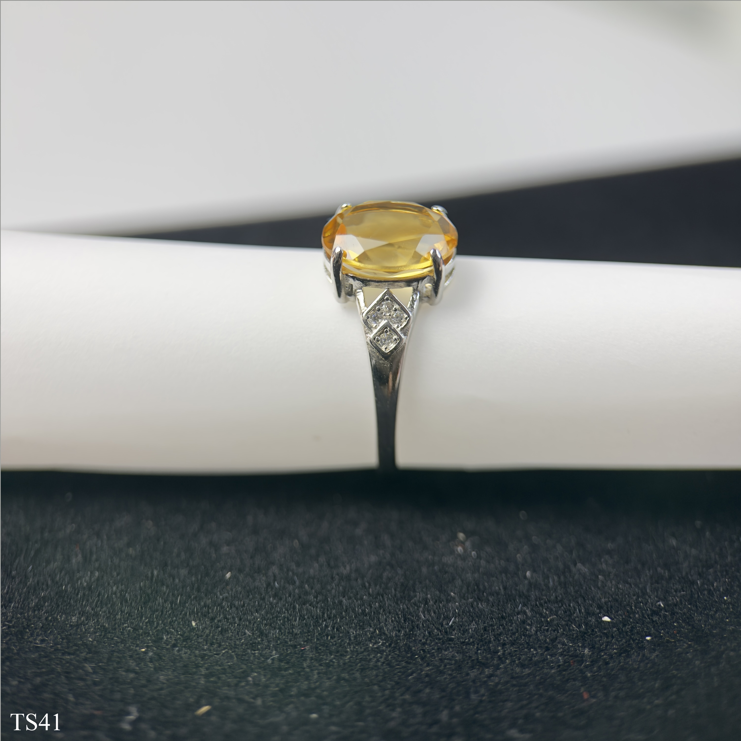 Nhẫn Nữ Bạc 925 Citrin Thạch Anh Vàng Tự Nhiên