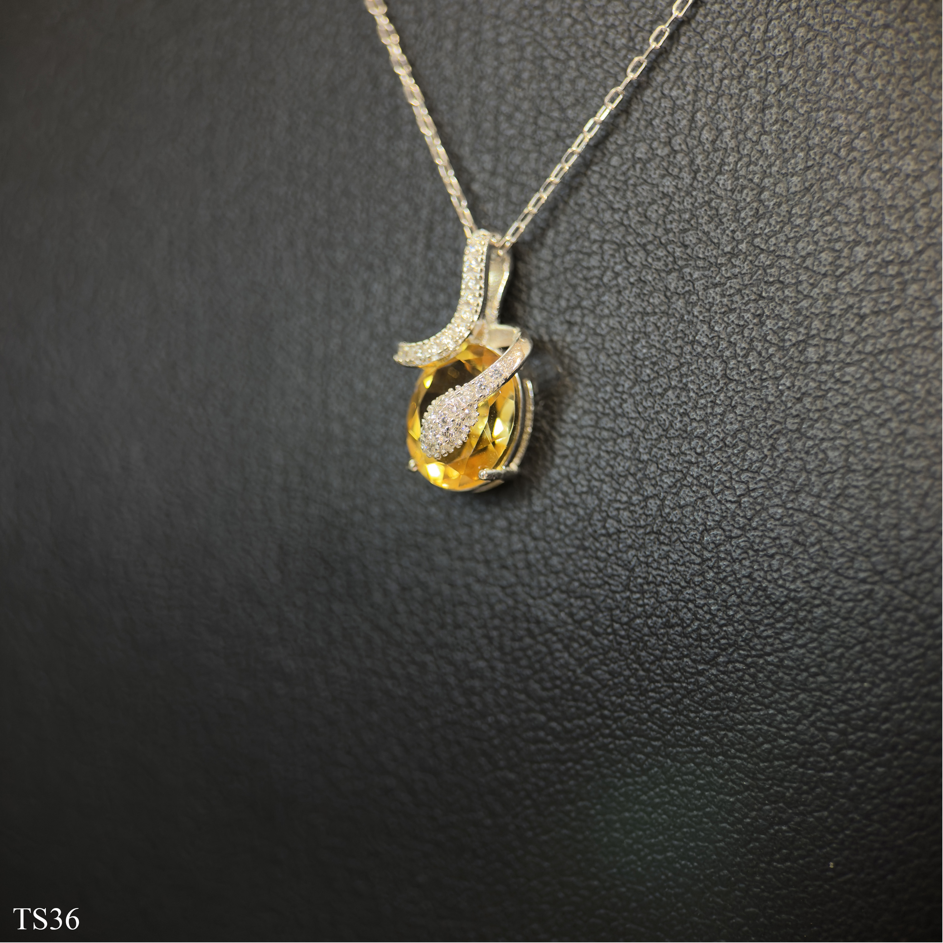 Dây chuyền bạc 925 nữ với đá thạch anh vàng tự nhiên và thiết kế rồng