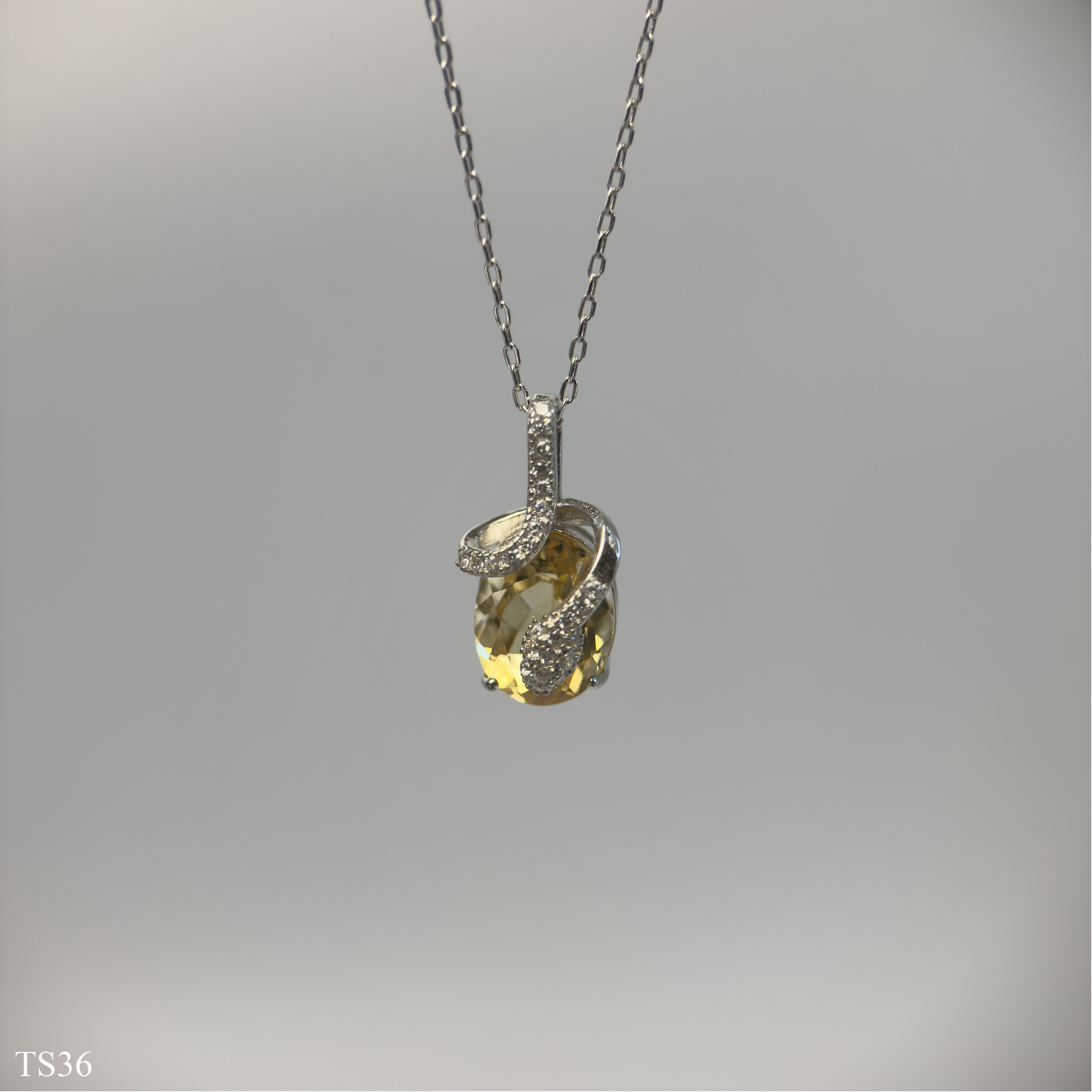 Dây chuyền bạc 925 nữ với đá thạch anh vàng tự nhiên và thiết kế rồng