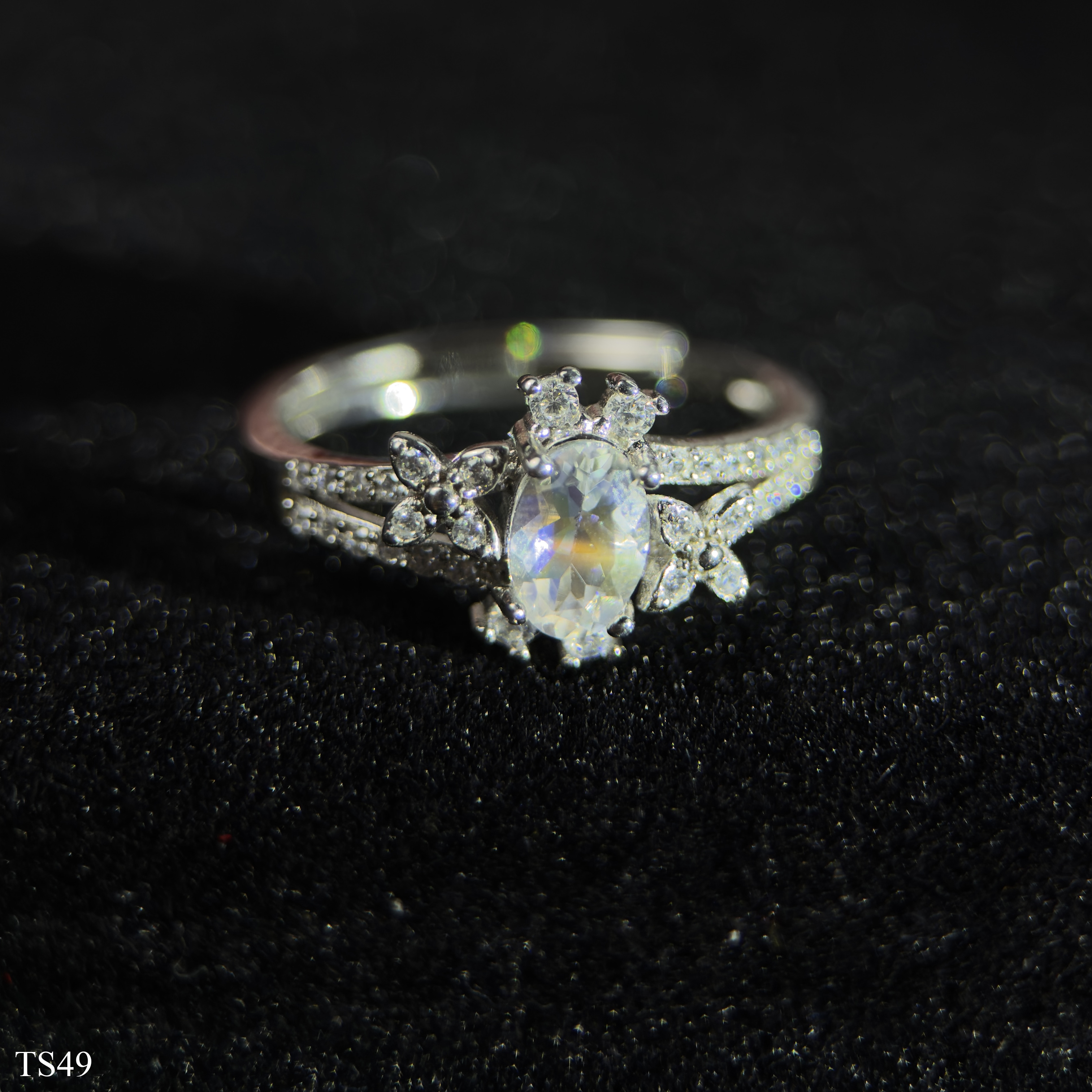 Nhẫn Bạc 925 Đá Mặt Trăng Moonstone Oval Facet